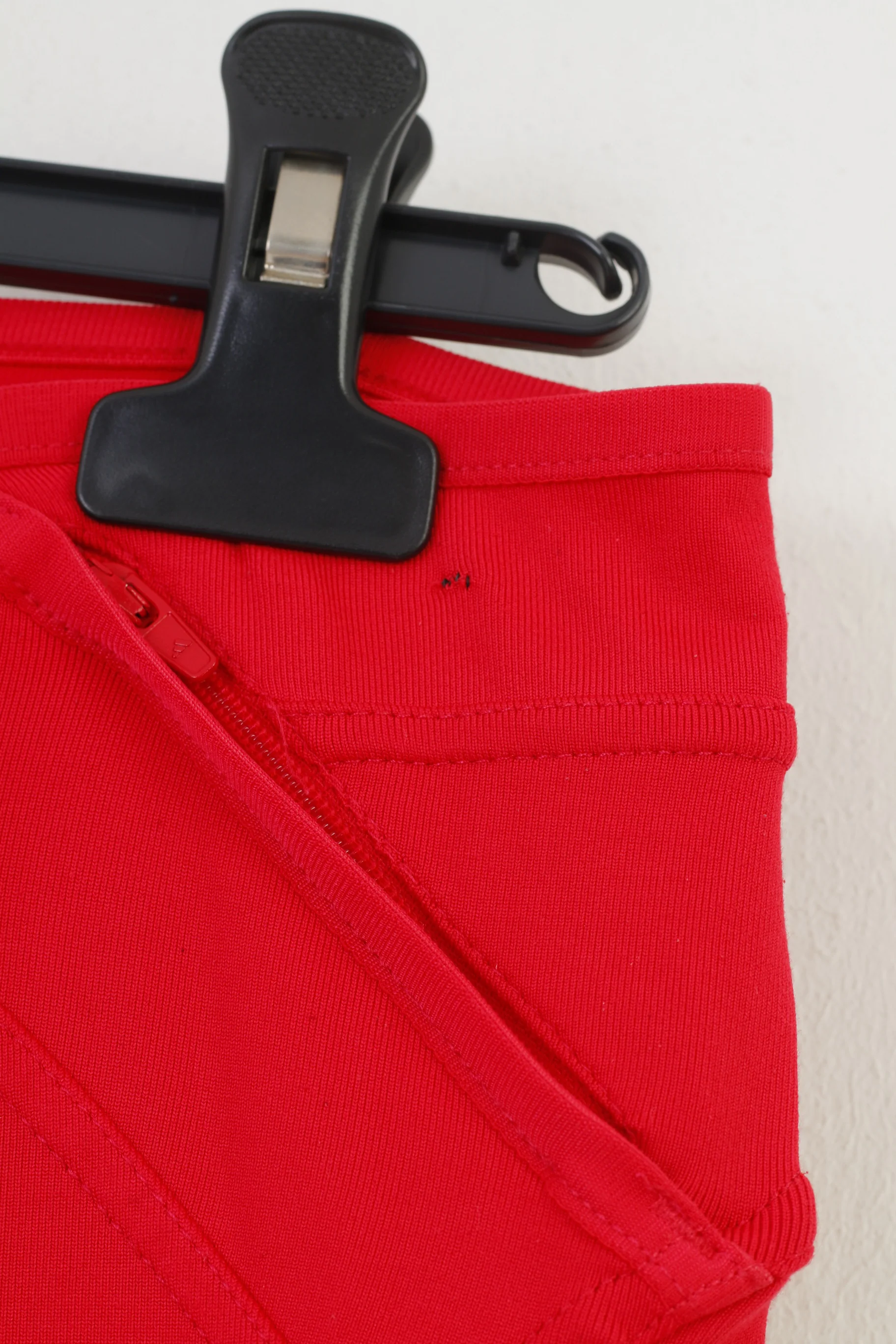Adidas Woman 42 16 Trousers Red 3Stripes Zipper Wide Legs Sport Top - Image 3