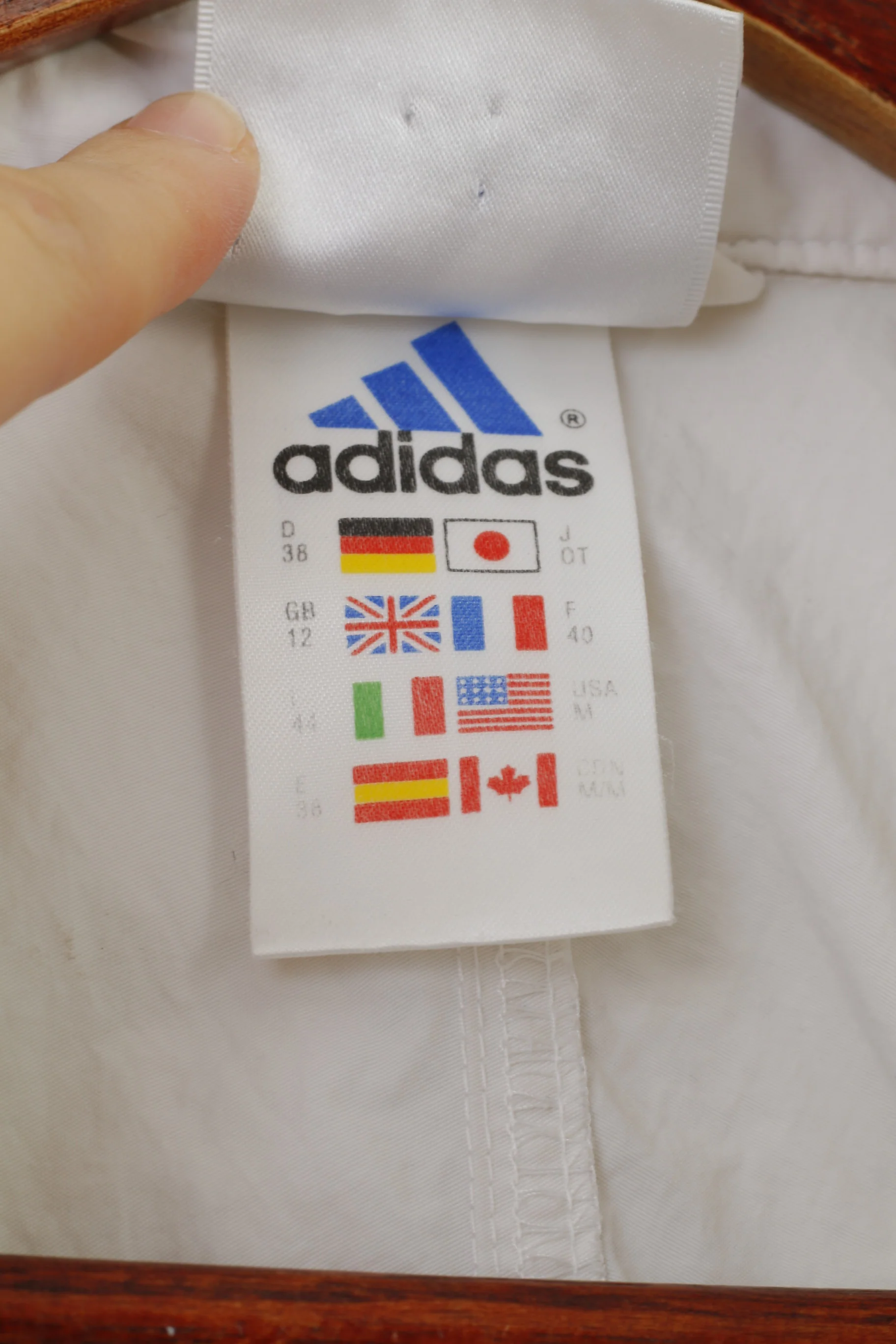Adidas Women 12 M Jacket Zip Neck White Collar Nylon 90s Pockets Vintage Top - Image 6