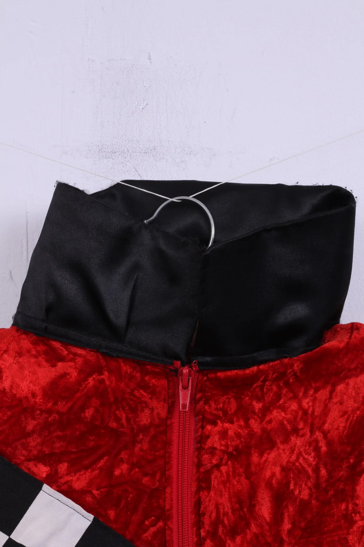 Alice in Wonderland Womens XL Halloween Costume Red Detailed 2 Piece Fancy Dress - Image 2