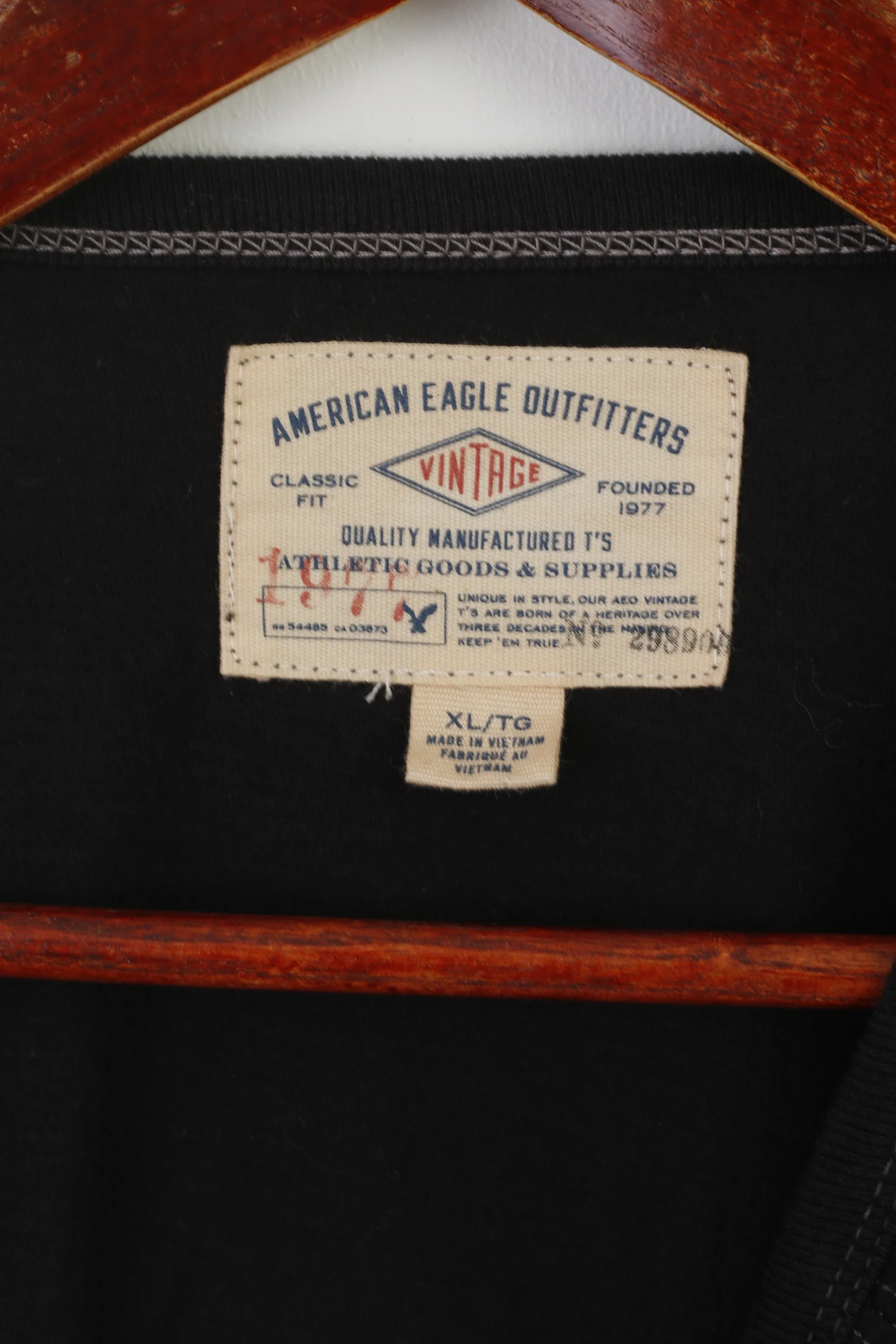 American Eagle Men XL T- Shirt Black Cotton Graphic Classic Fit Vintage Top - Image 3