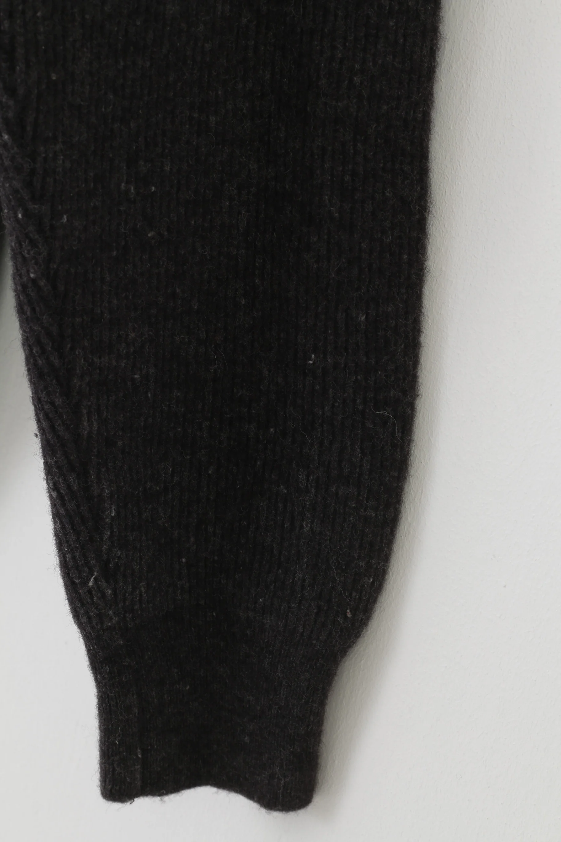 Armani Jeans Men S Jumper Charcoal Made in Italy 1981 V Neck Winter Top - Image 3