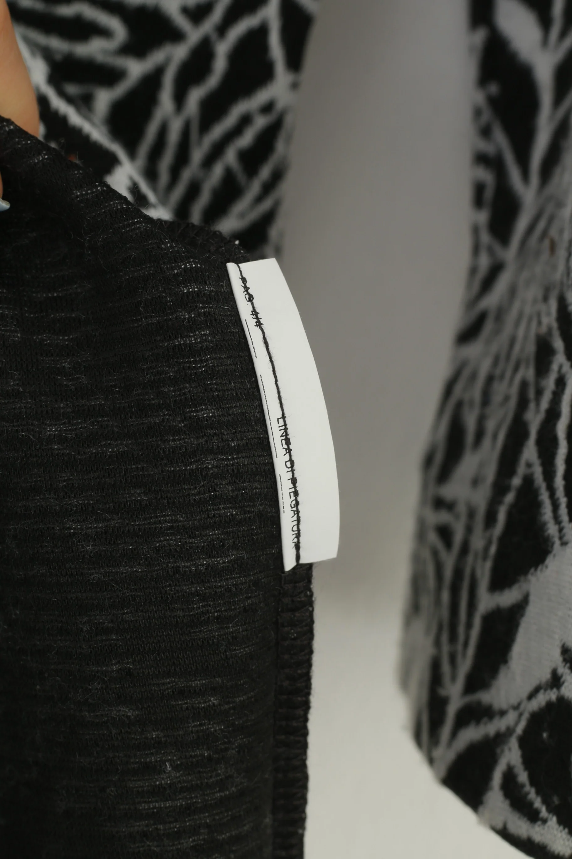Armani Jeans Woman 42 M Dress Black Flower Print Long Sleeve Back Zipper Crew Neck Cotton - Image 6