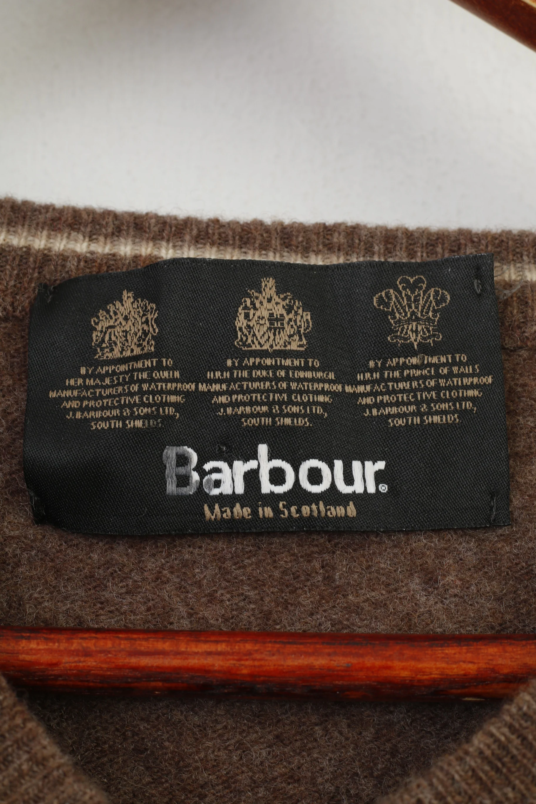 Barbour Men L Jumper V Neck Wool Lightweight Winter Vintage Sweater Scotland Top - Image 5