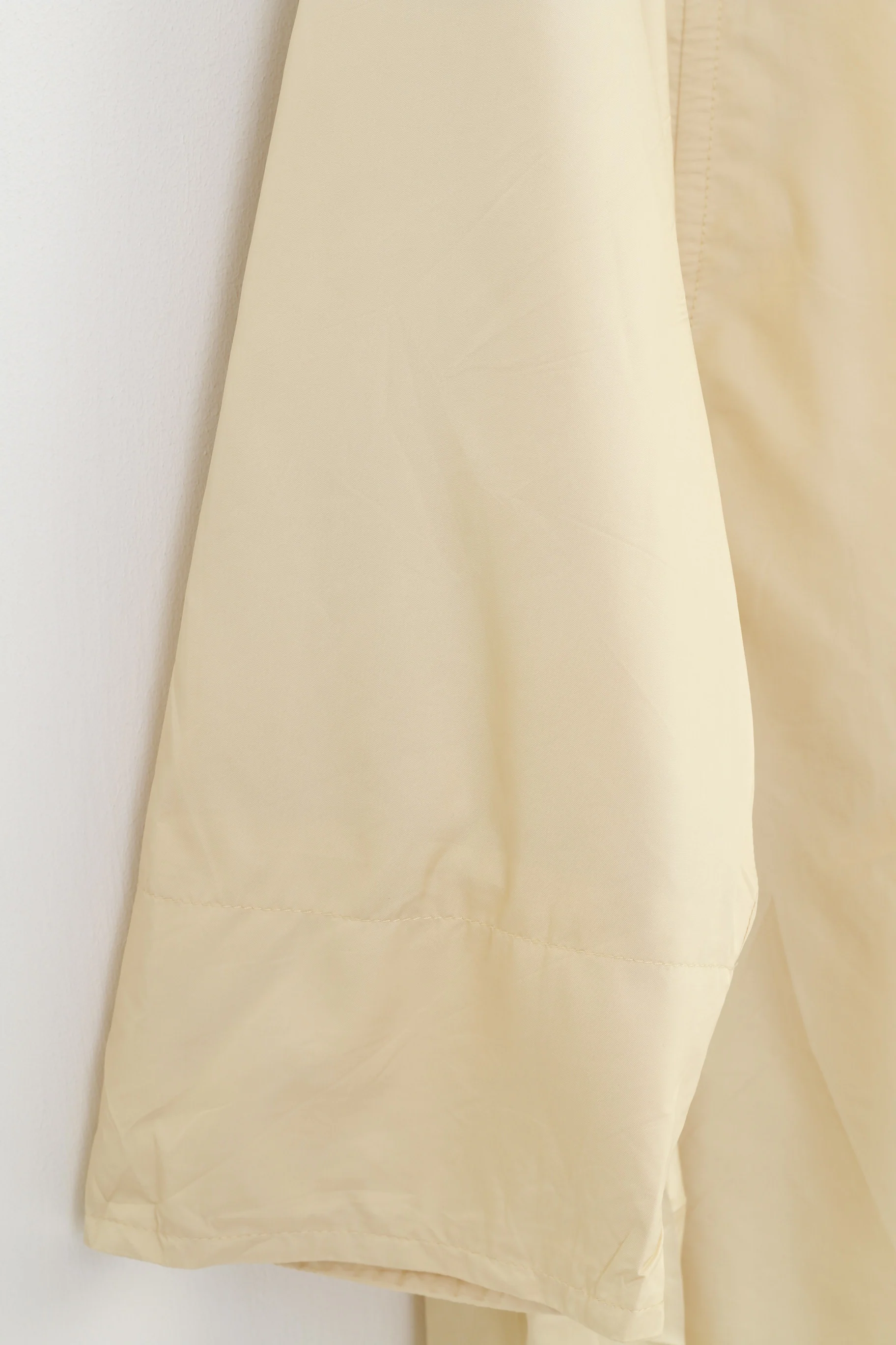 Bernd Berger Women 38 M Coat Yellow Shiny Nylon Pockets Waterproof Oversize Vintage Top - Image 3