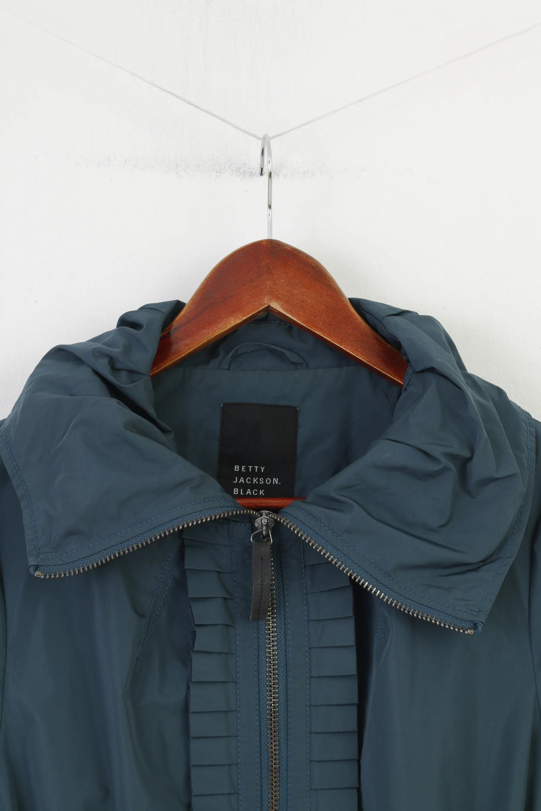Betty Jackson Black Woman 12 (M) Jacket Green Belt Full Zipper Collar Waist Frills Vintage Top - Image 3