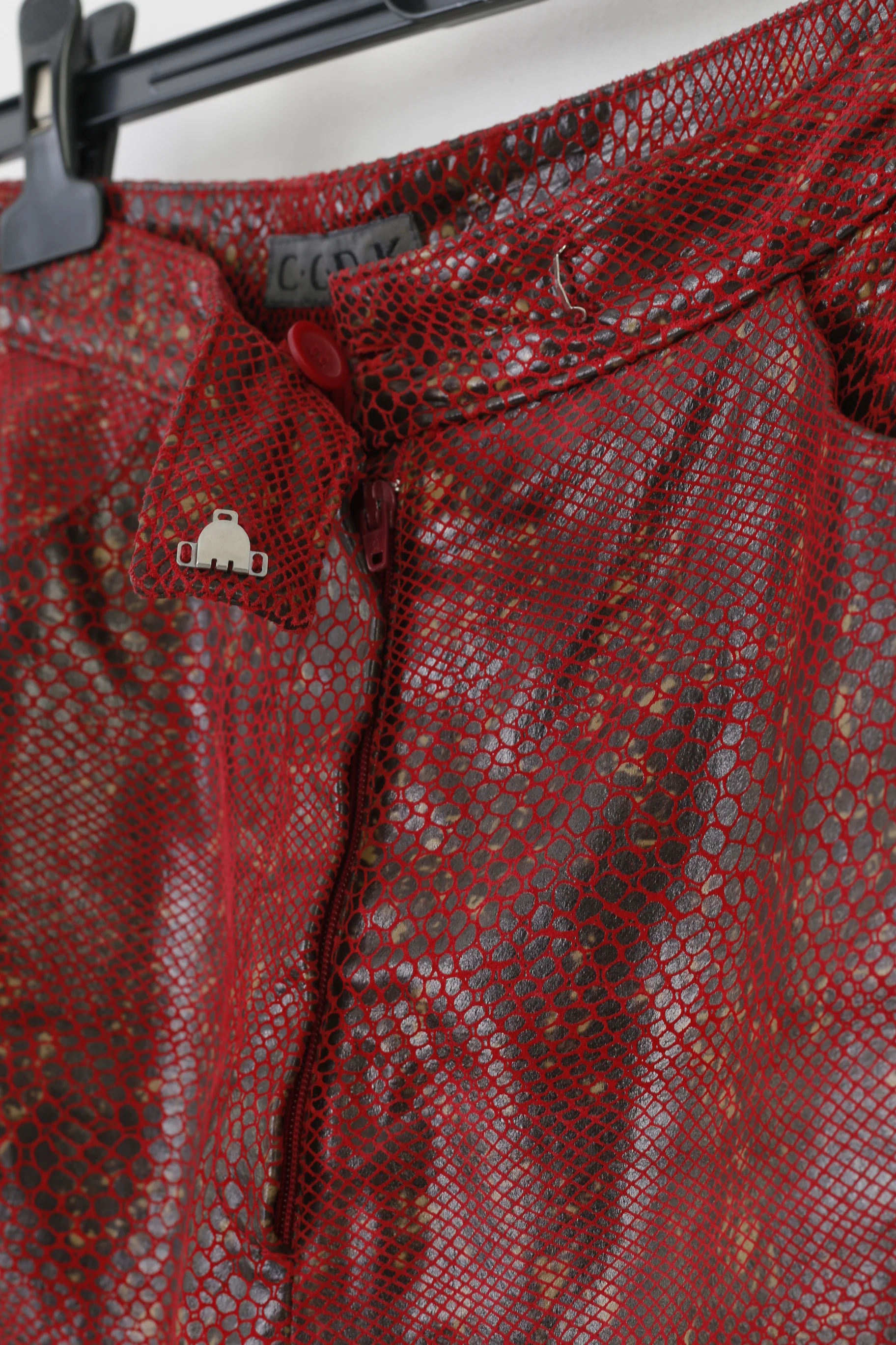 C.C.D.K Woman 16 (L) Suit Burgundy Leather Snake Pattern Shiny Full Zipper 2 Piece Vintage Set - Image 9