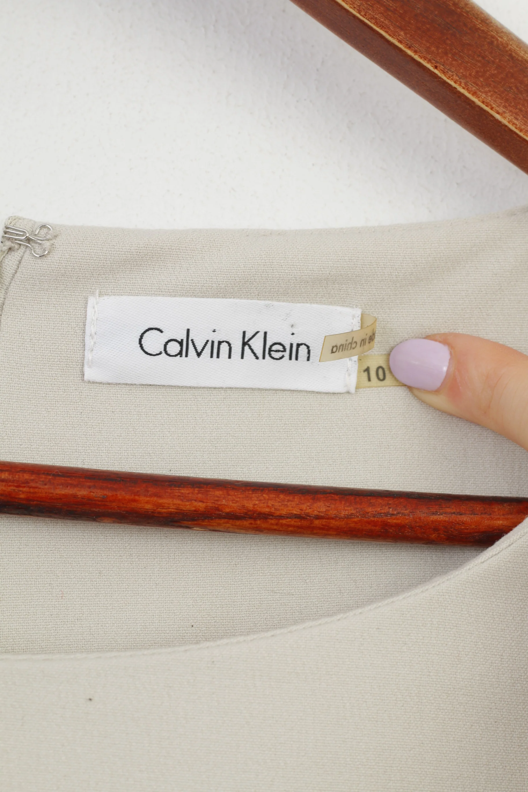 Calvin Klein Woman 10 M Dress Midi Sleevelees Beige Ruffles Elegant Zipper - Image 4