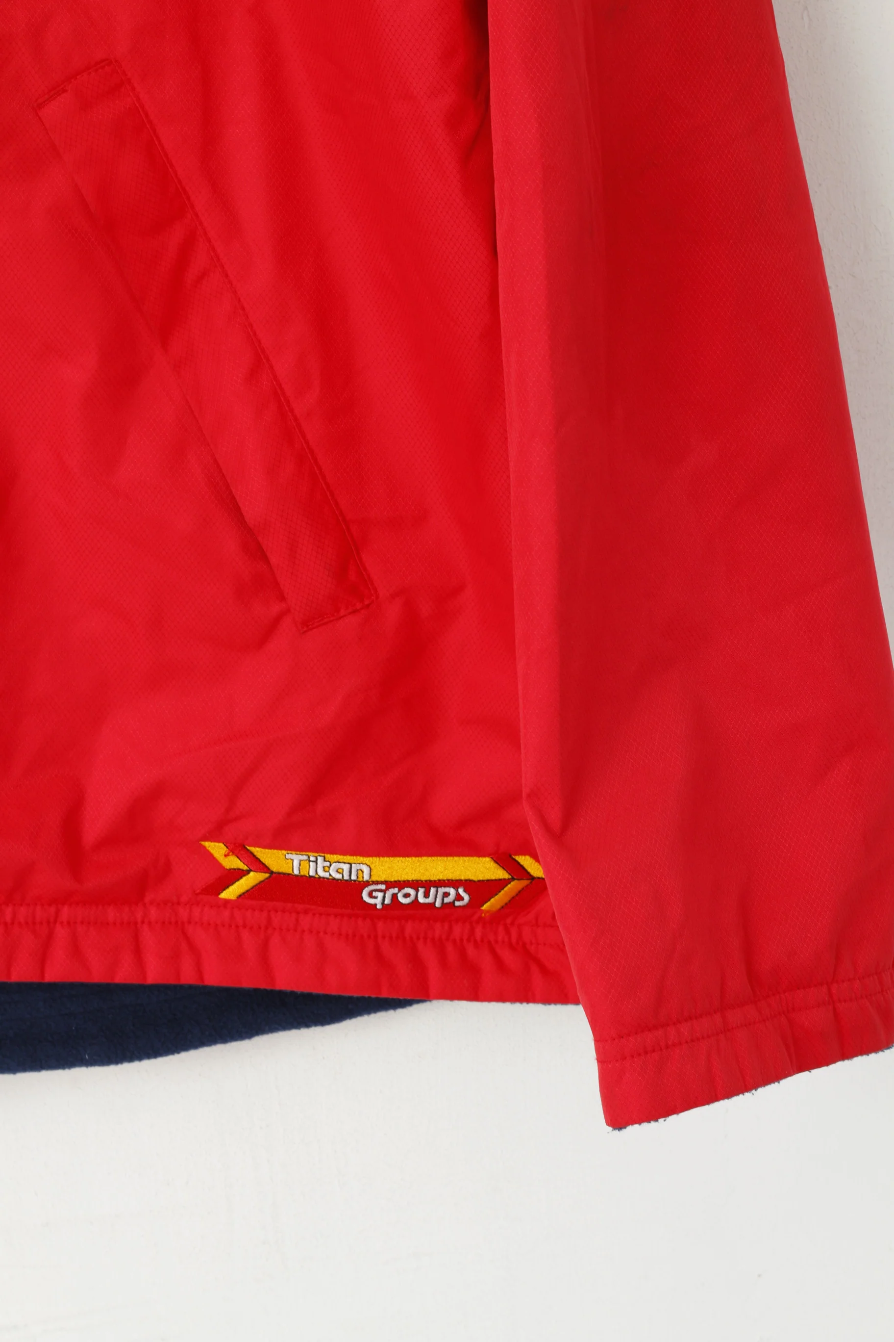 Canterbury of New Zealand Men L Jacket Red Navy Double Sided Titan Groups Tour 2005 - Image 4