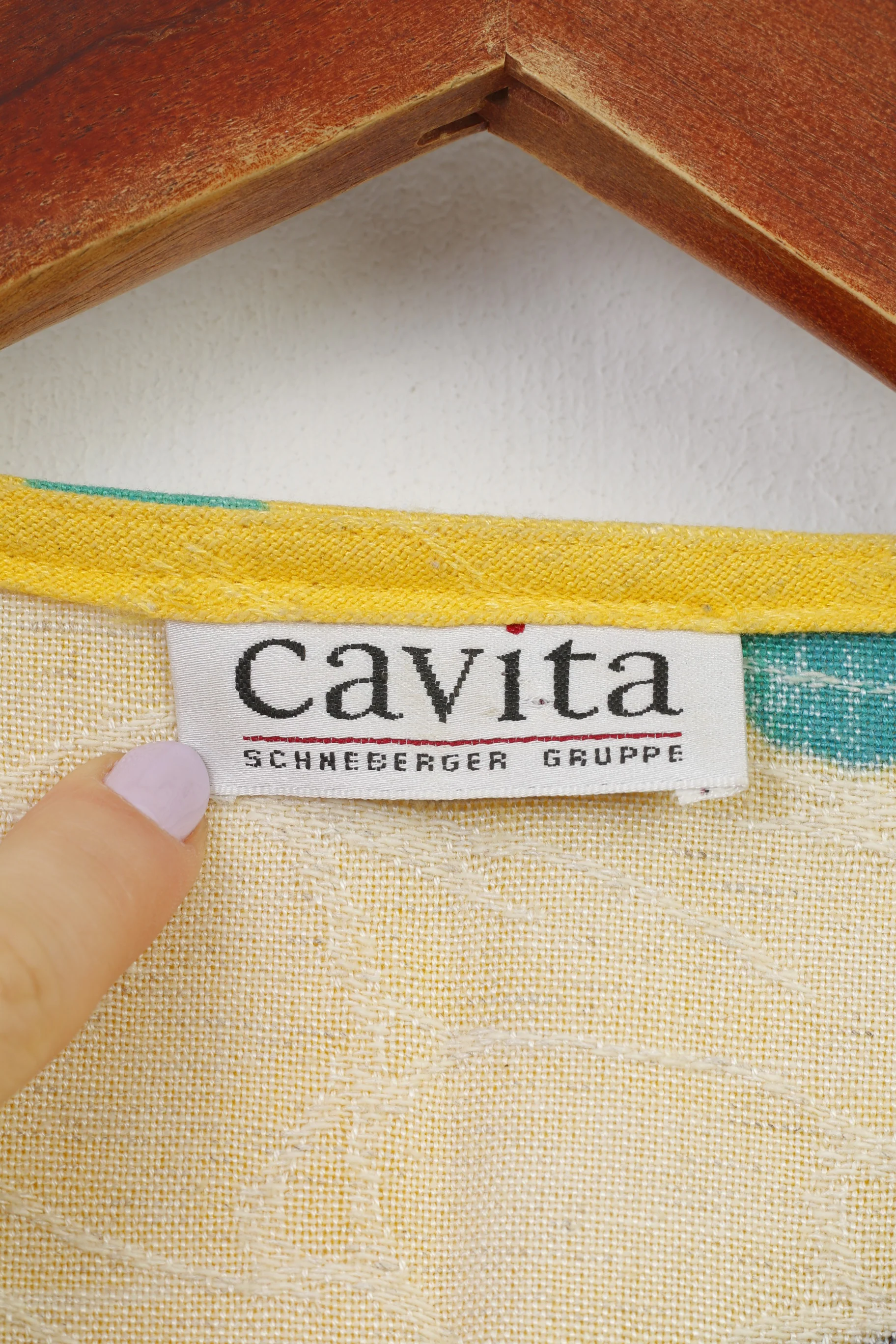 Cavita Schneberger Gruppe Women 18 XL Shirt Button Front Flower Print Blouse Short Sleeve Yellow Summer Vintage V Neck Top - Image 4