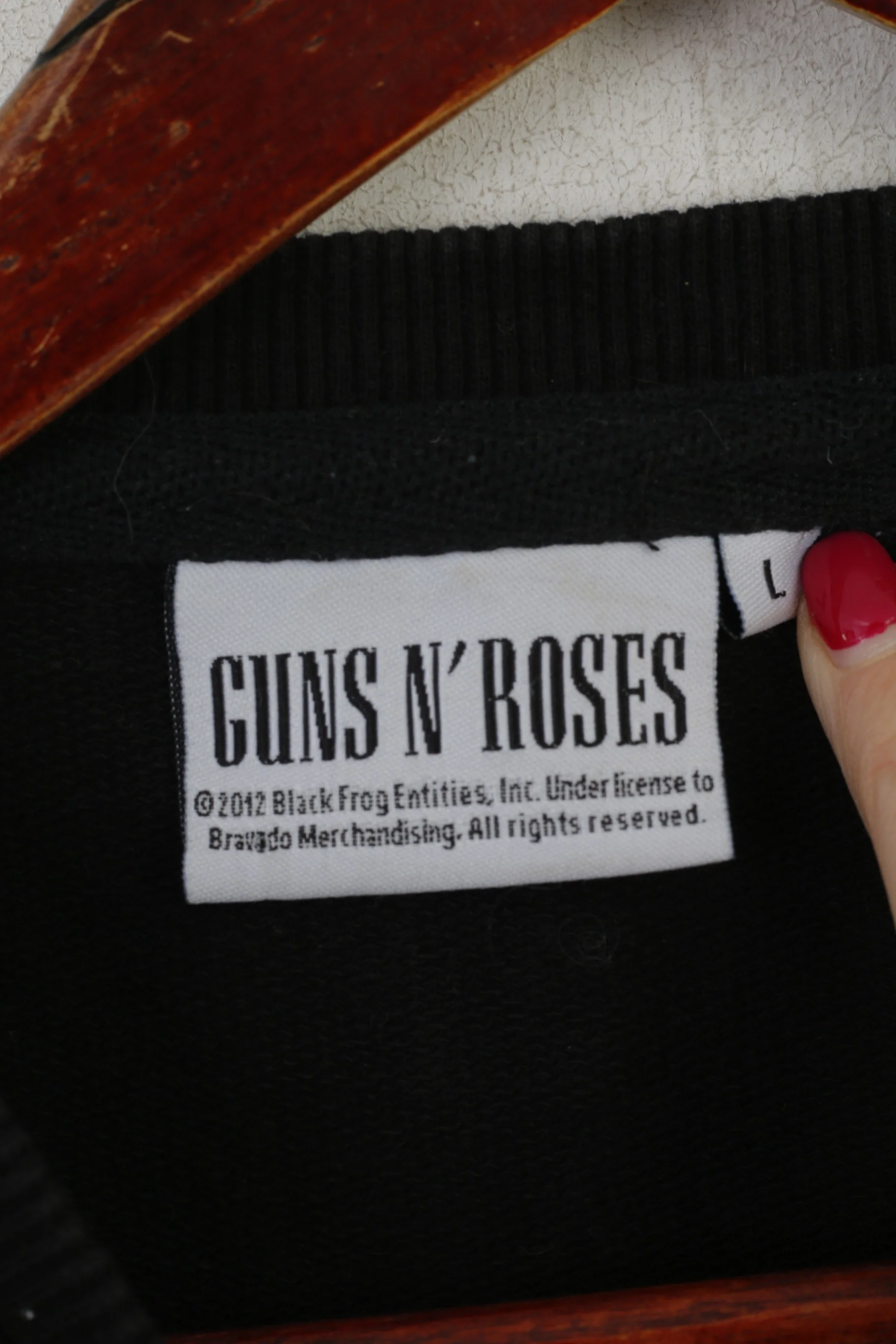 Cedar Wood State Guns N' Roses Women L Sweatshirt Black Cotton Graphic Top - Image 4