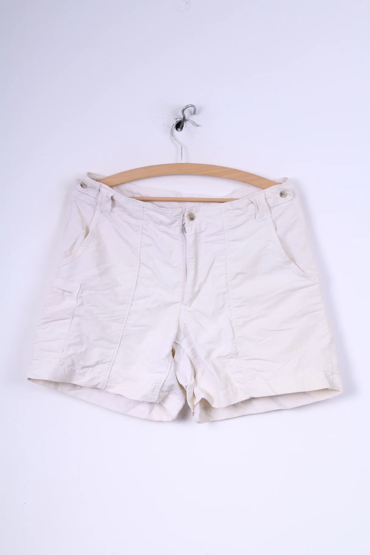 Columbia Sportswear Company Womens S Casual Shorts Cream Nylon