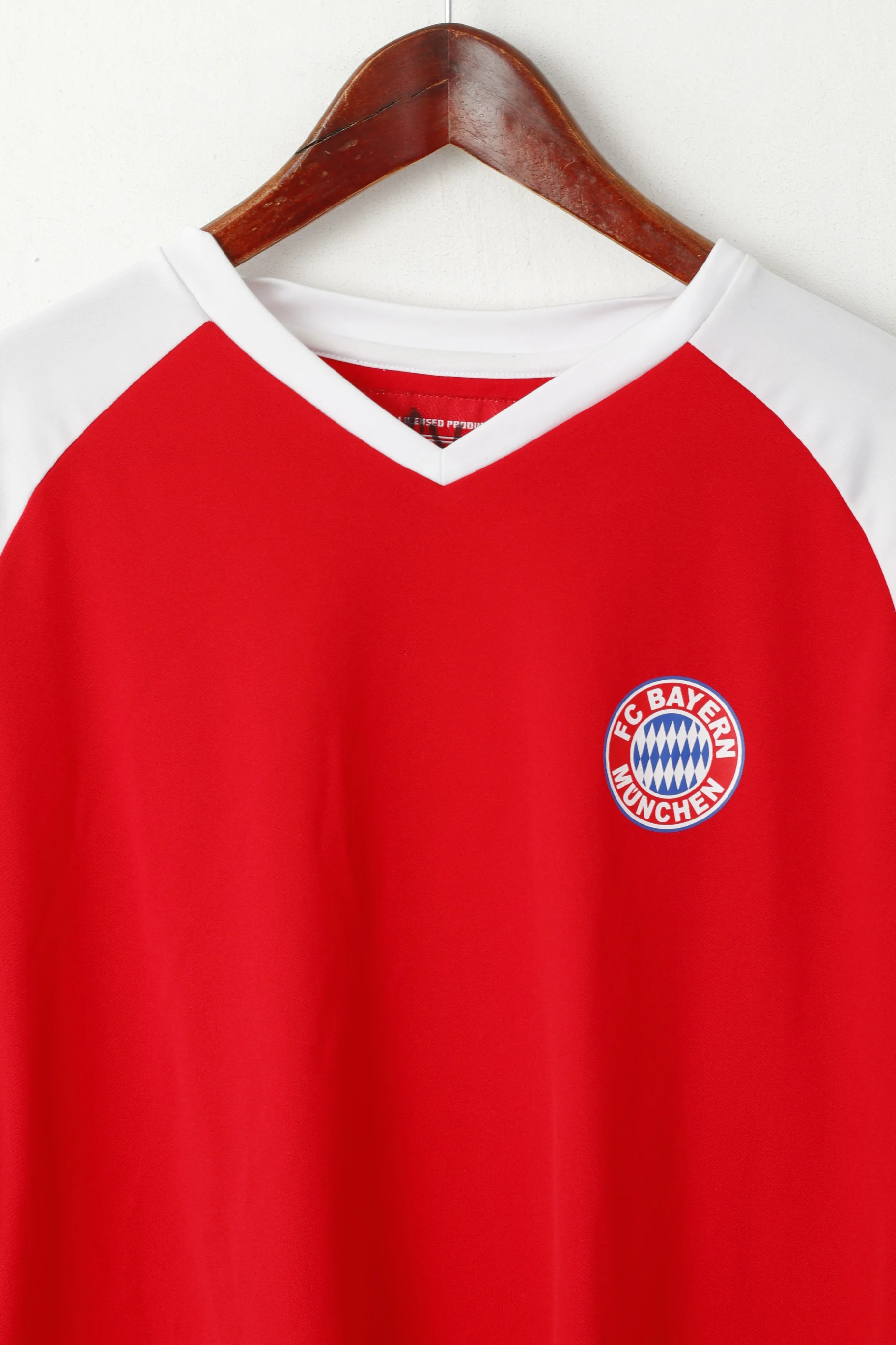 FC Bayern Munchen Men L Shirt Red Football Munich Official Jersey V Neck Top - Image 2