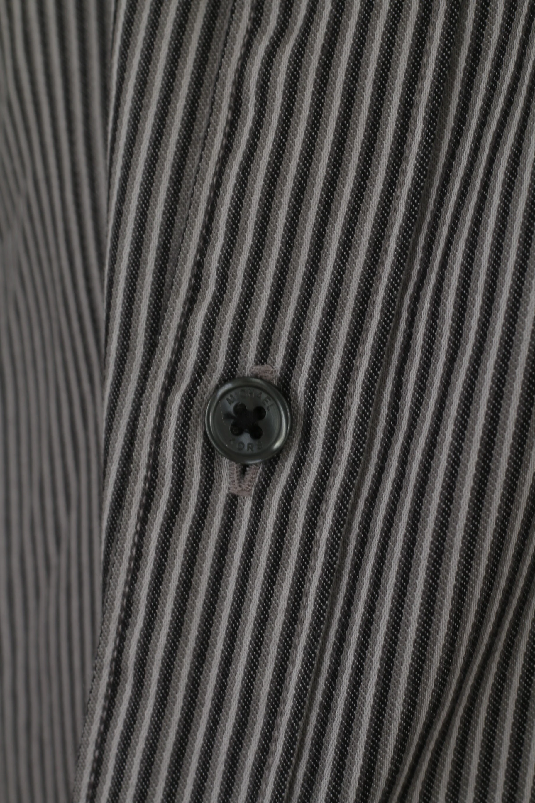 Michael Kors Men XL Casual Shirt Grey Cotton Striped Long Sleeve Detailed Buttons Top - Image 4
