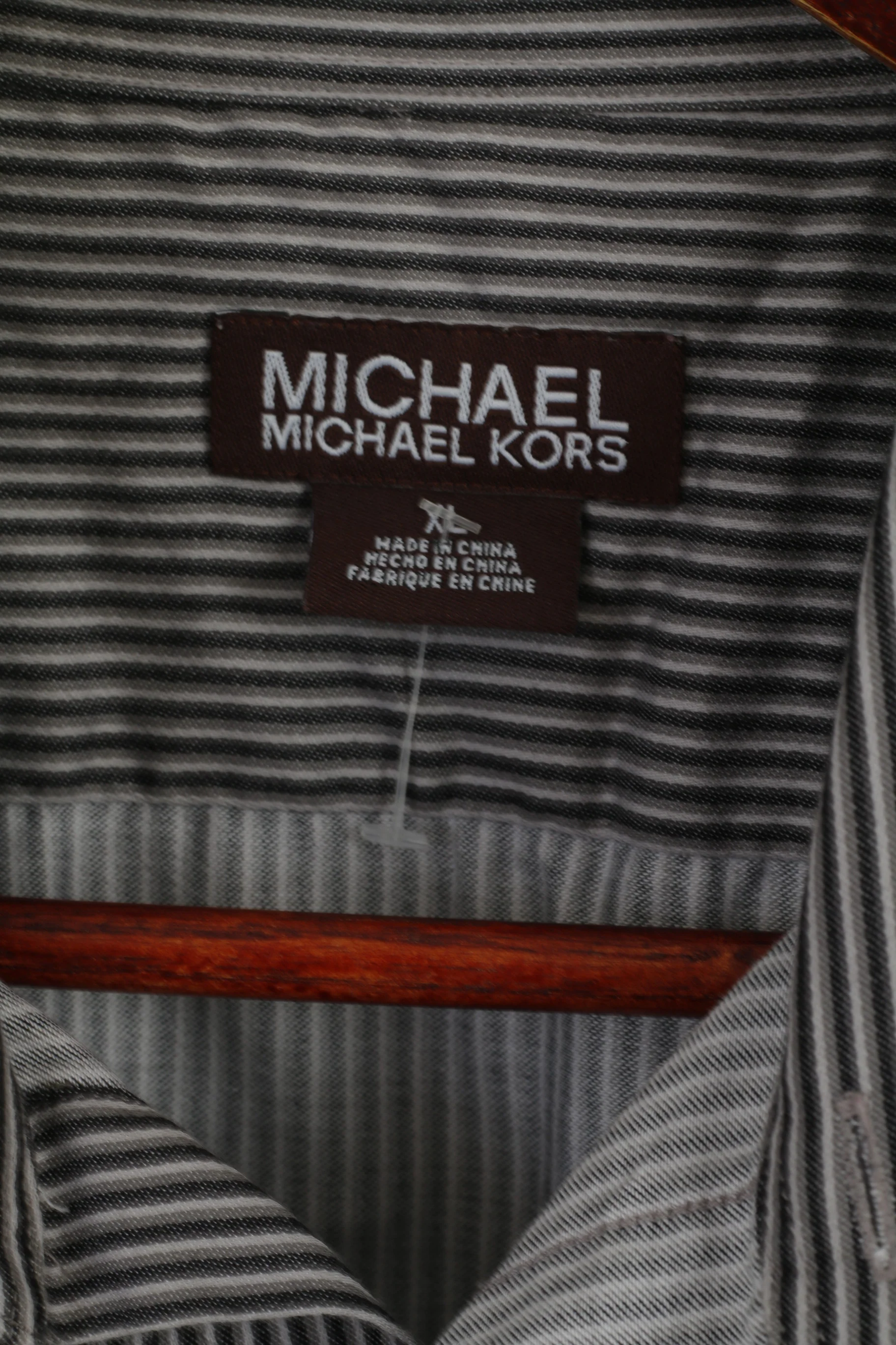 Michael Kors Men XL Casual Shirt Grey Cotton Striped Long Sleeve Detailed Buttons Top - Image 5