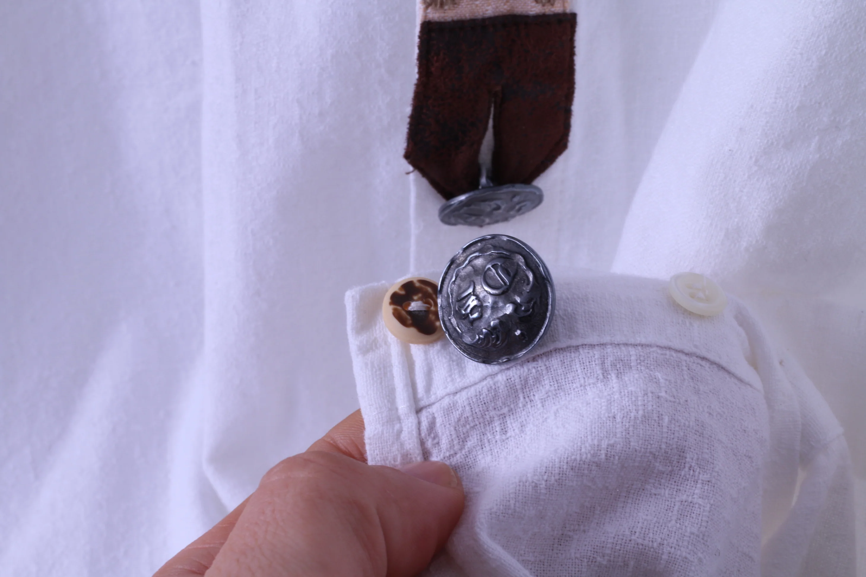 LANDHAUS C&A Naturally Mens XL 43/44 Casual Shirt White Cotton Tyrol Ebroidered Top - Image 5