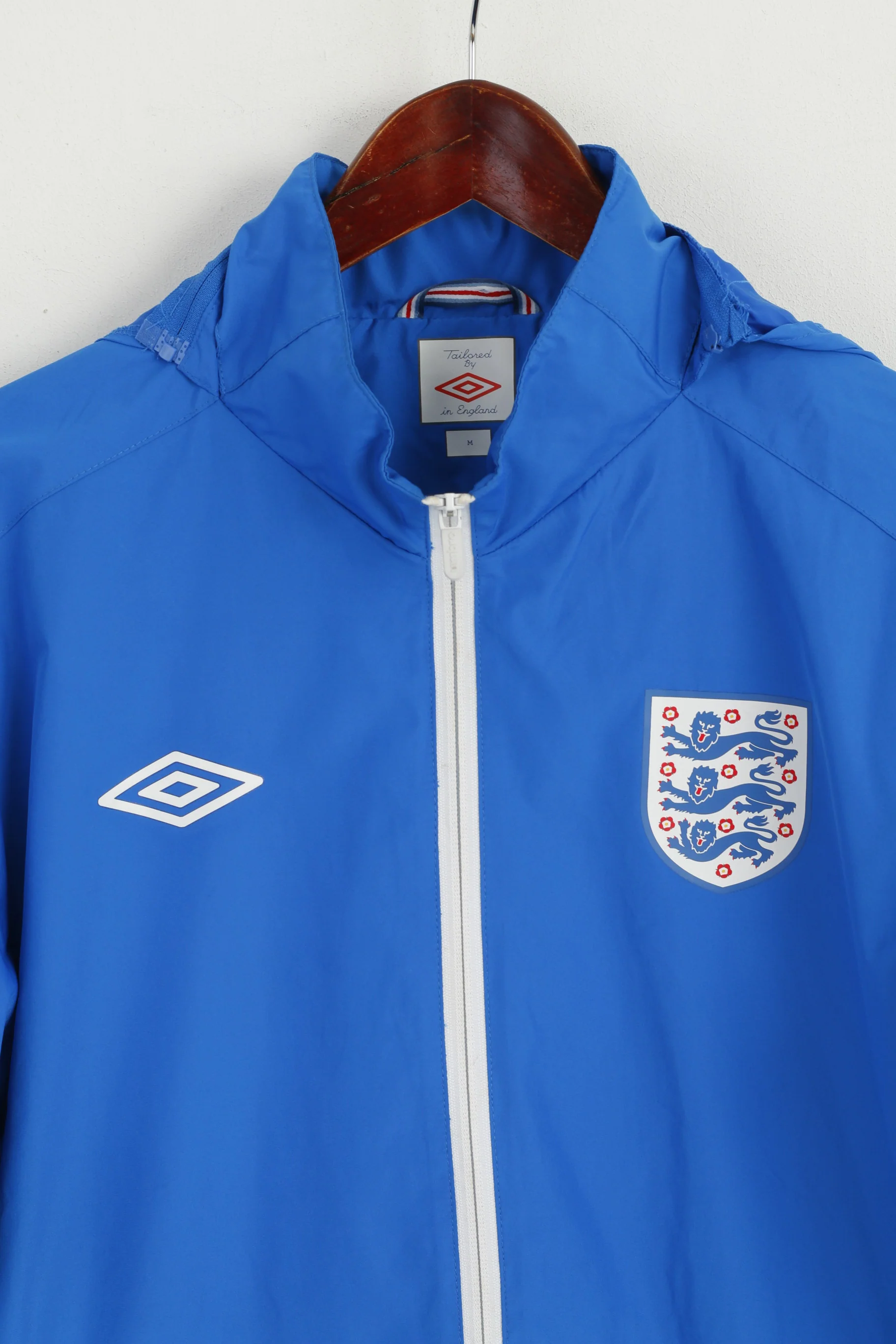 Umbro Men M Jacket Blue National England Team Full Zipper Hooded Mesh Lined Top - Image 2
