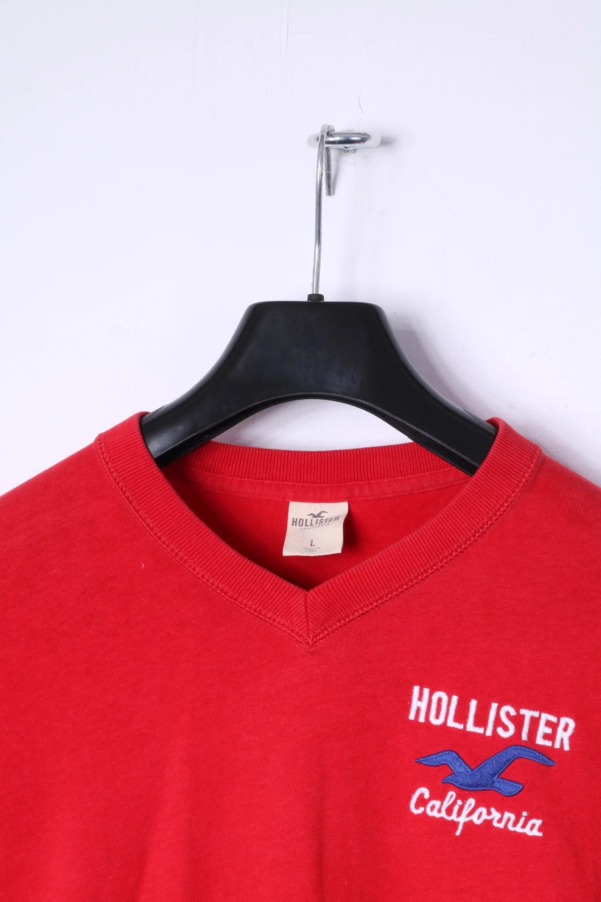 Hollister California Mens L (M) T- Shirt Red Cotton V Neck Classic Top - Image 2