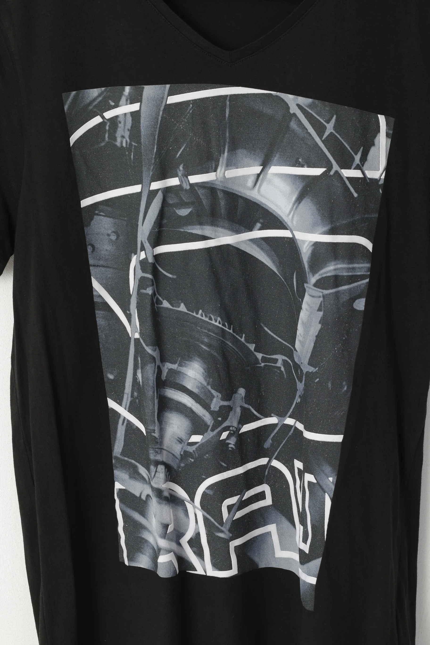 G-Star RAW Men L Shirt Black Cotton V Neck Cotton Graphic Levion 1 Slim Top - Image 2
