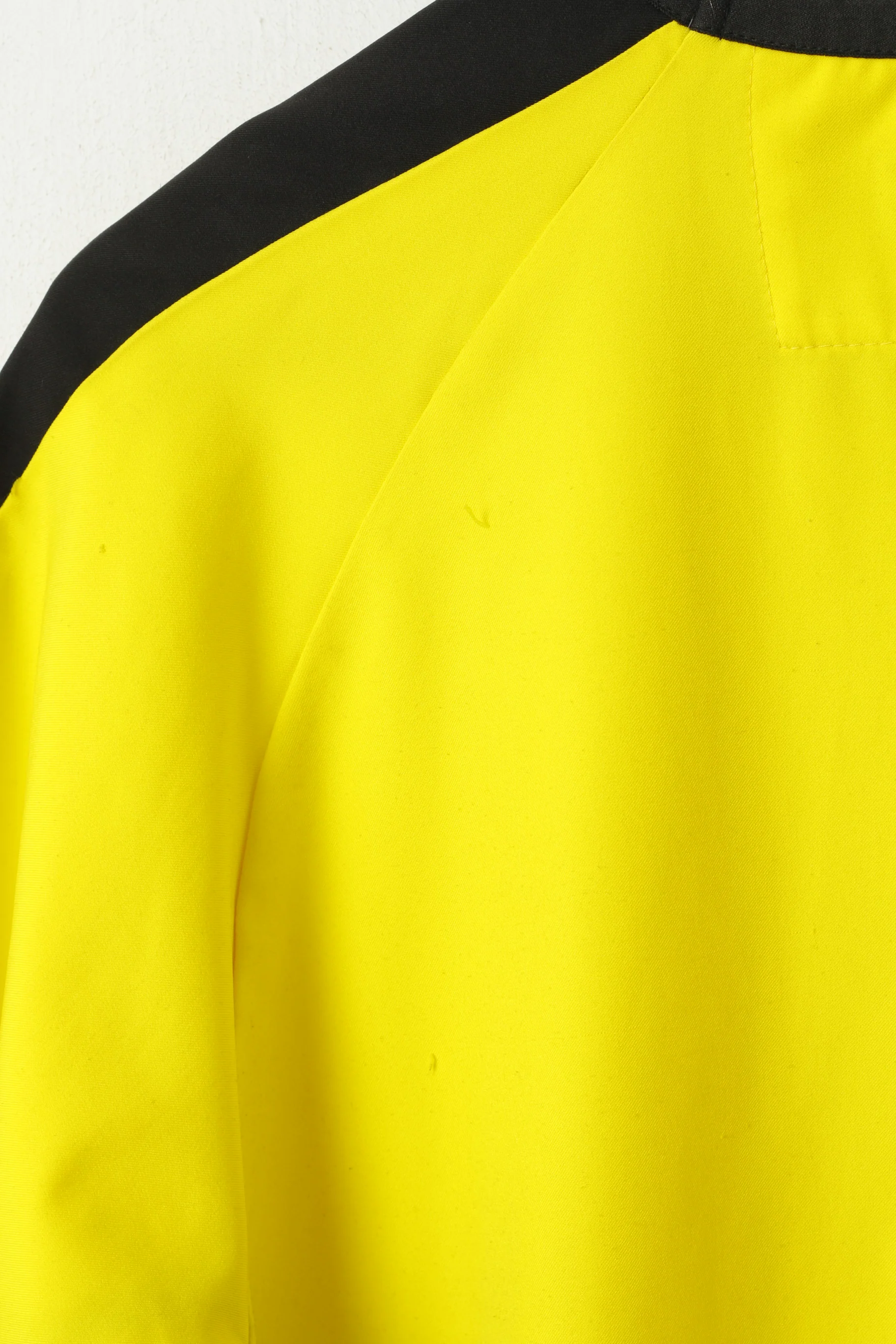 Diadora Youth JXL 14 Age Shirt Yellow Aston Villa Football Club Jersey Sport Top - Image 5