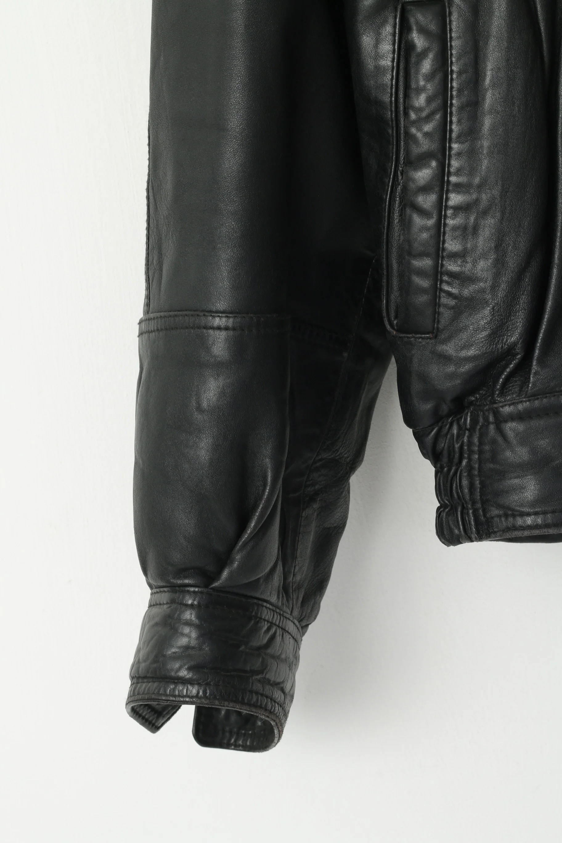 Marcos Men 52 L Bomber Jacket Black Leather Vintage Made In Italy Biker Shoulder Pads - Image 3