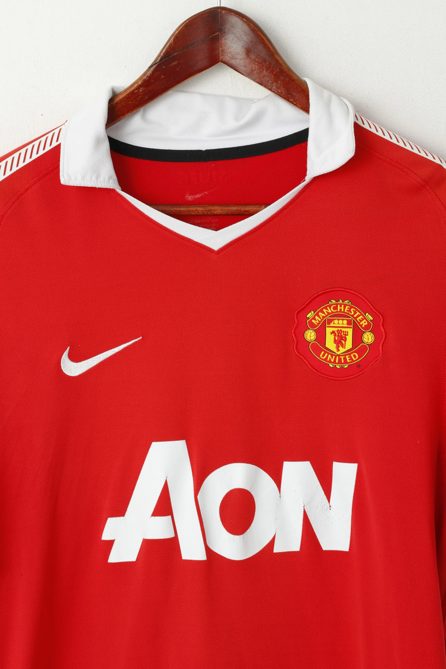Nike Men L Polo Shirt Red Vintage Manchester United # 17 Nani Soccer Jersey Top - Image 2