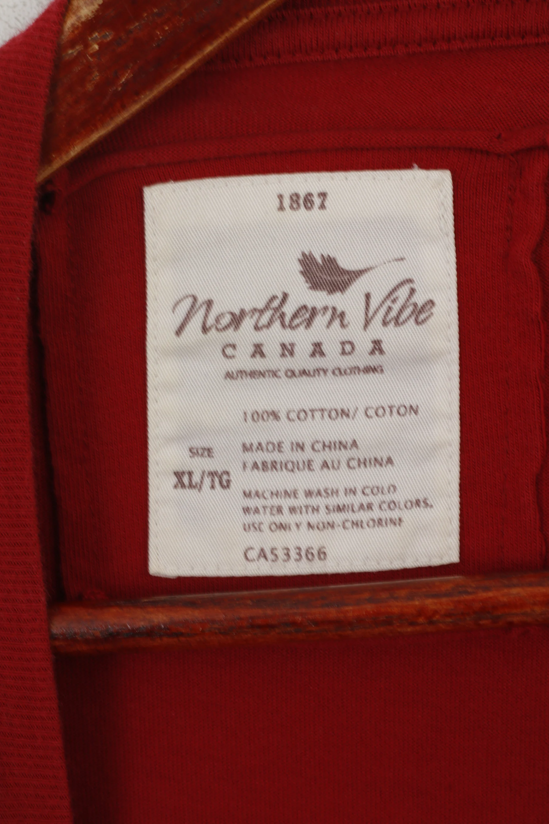 Northern Vibe Canada Men XL T-Shirt Red Cotton Vancouver Crew Neck Vintage Top - Image 3
