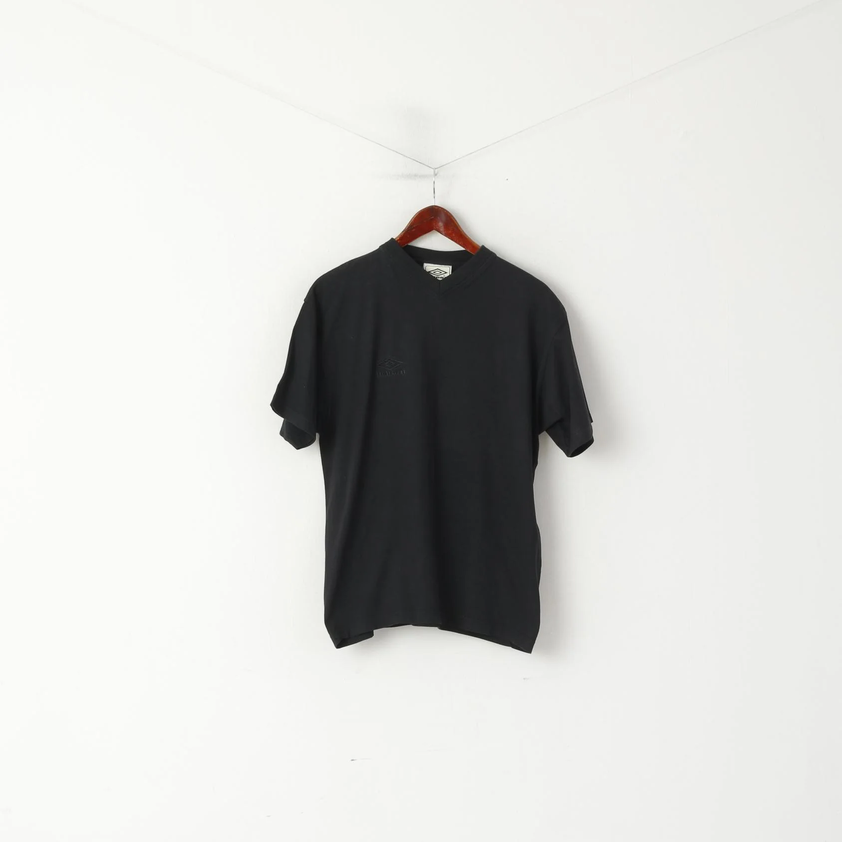 Umbro Men S Shirt Black Cotton V Neck Emroidered Logo Classic Vintage Top