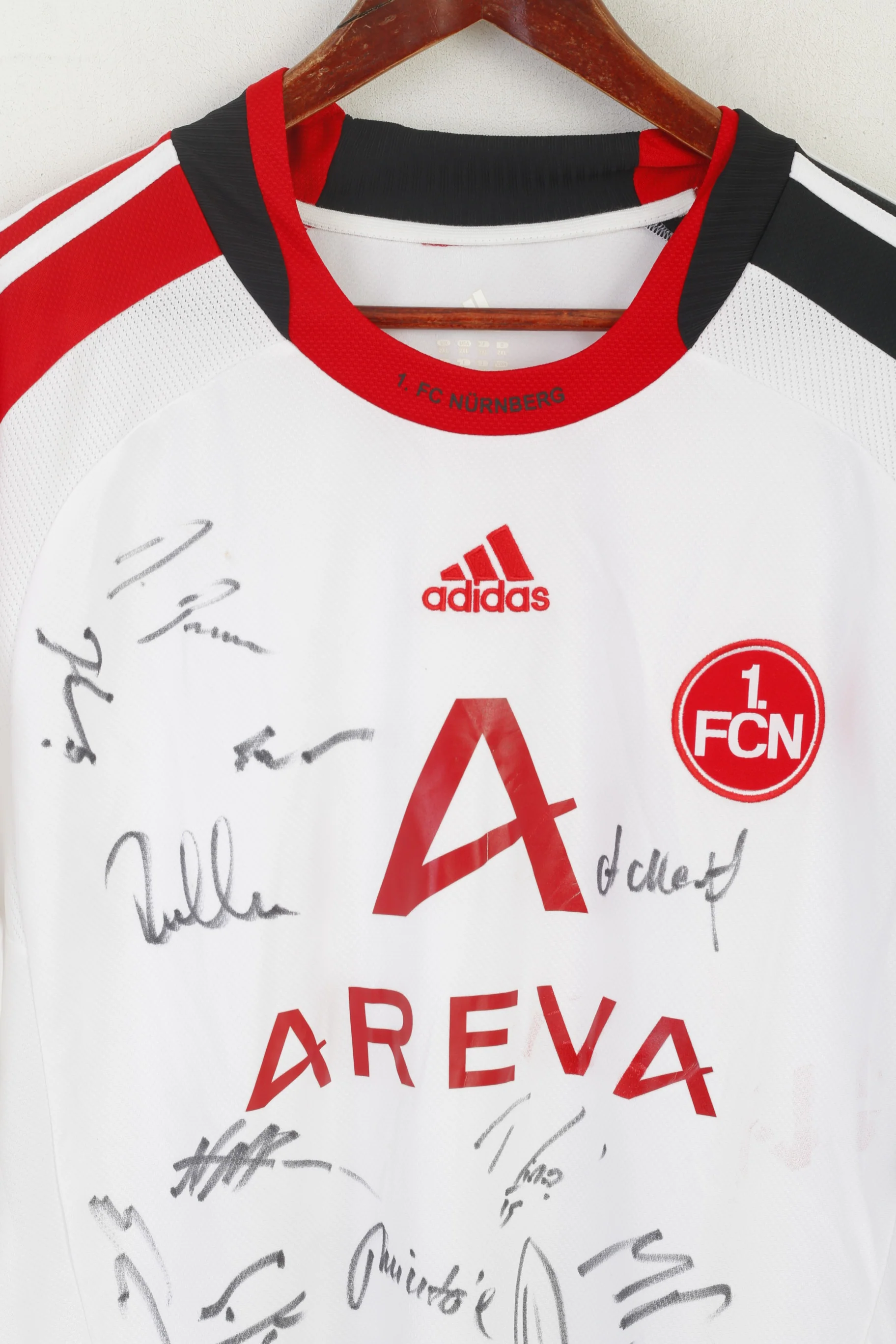 Adidas Men XXL Shirt White 1. FCN Nurnberg Vintage Team Singned Football Jersey - Image 2