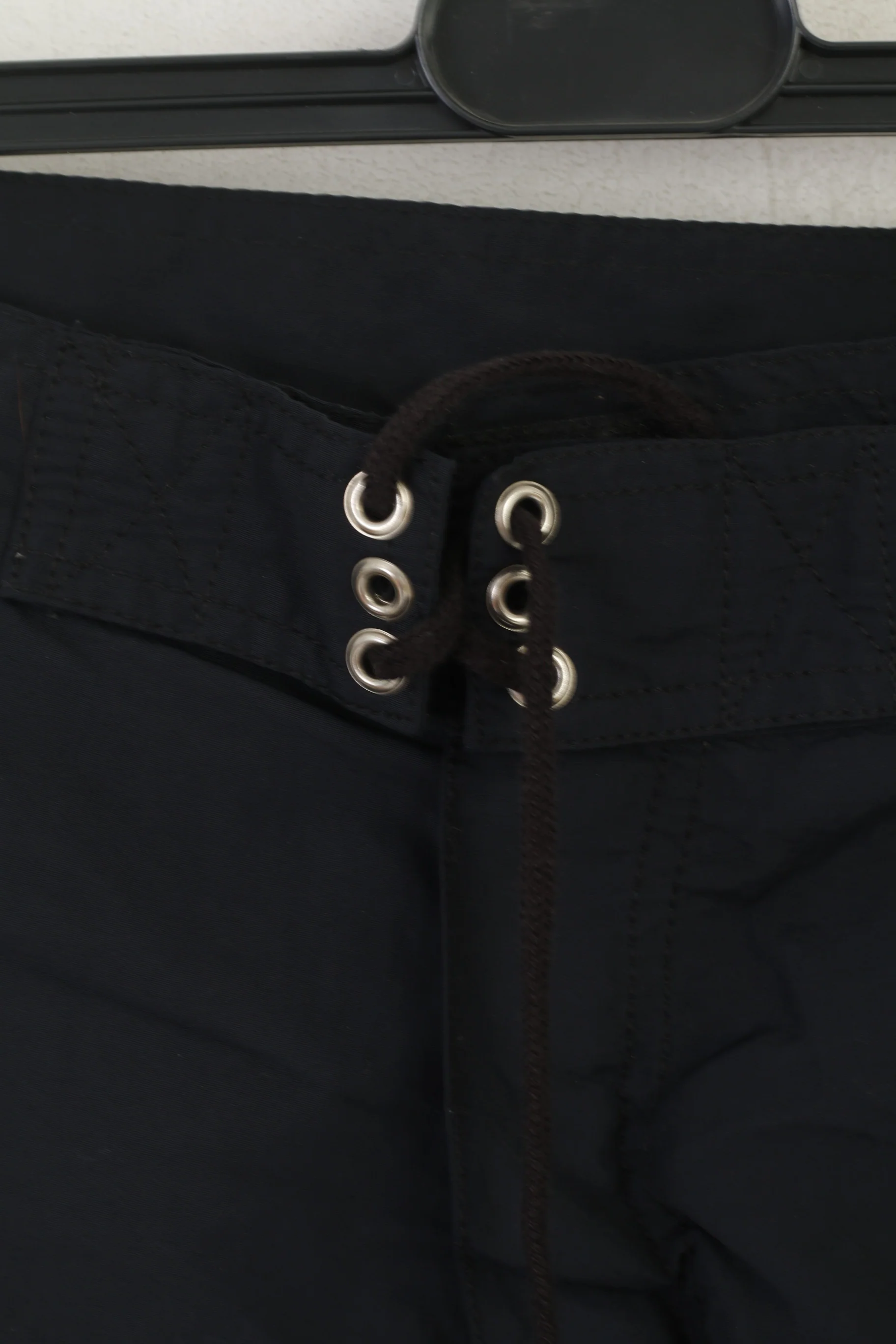 Chiemsee Men 32 M Shorts Black Nylon Waterproof Beach Summer Bermuda - Image 3