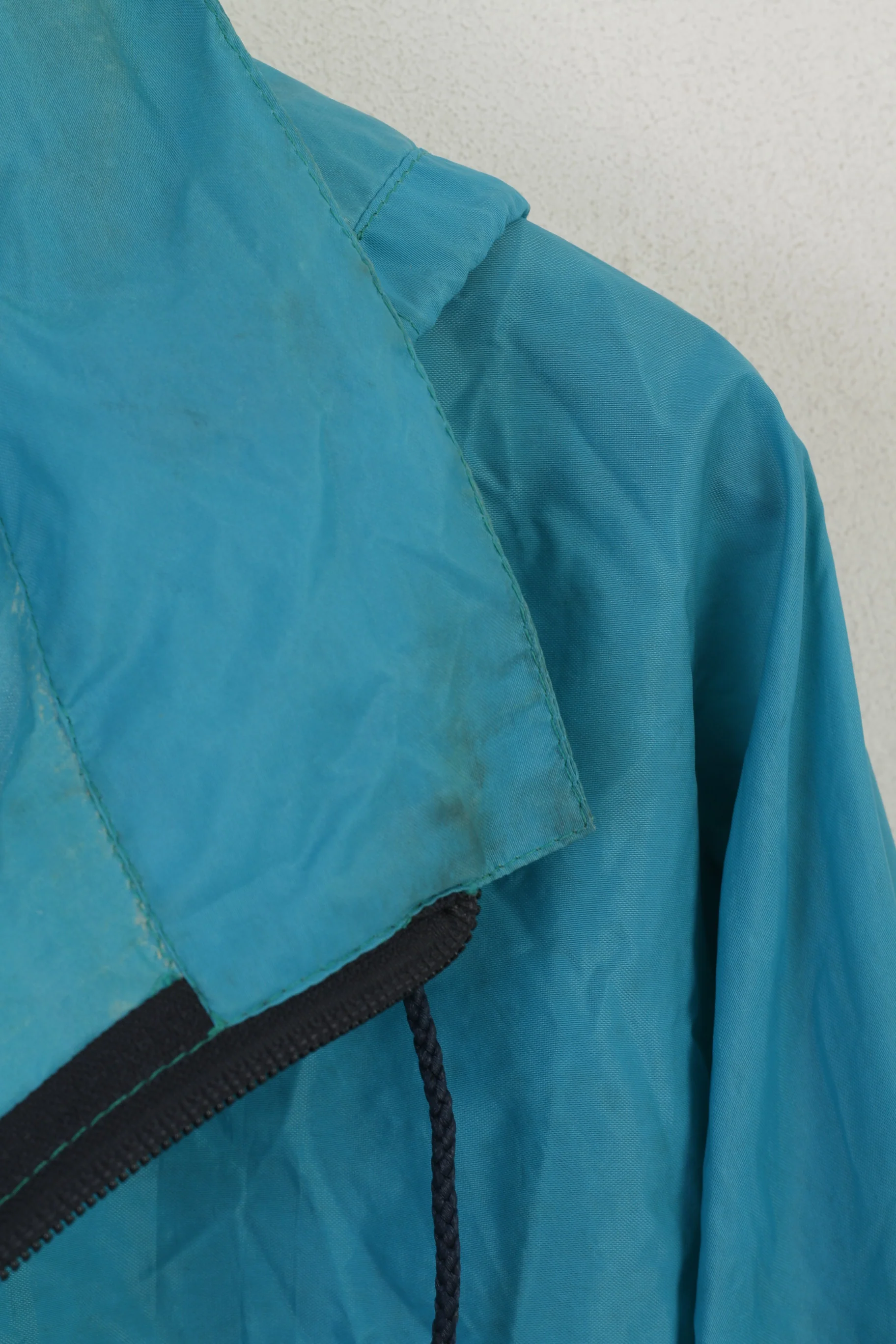 Adidas Men 183 L Jacket Sea Green Vintage Nylon Waterproof Zip Up Hooded Top - Image 4
