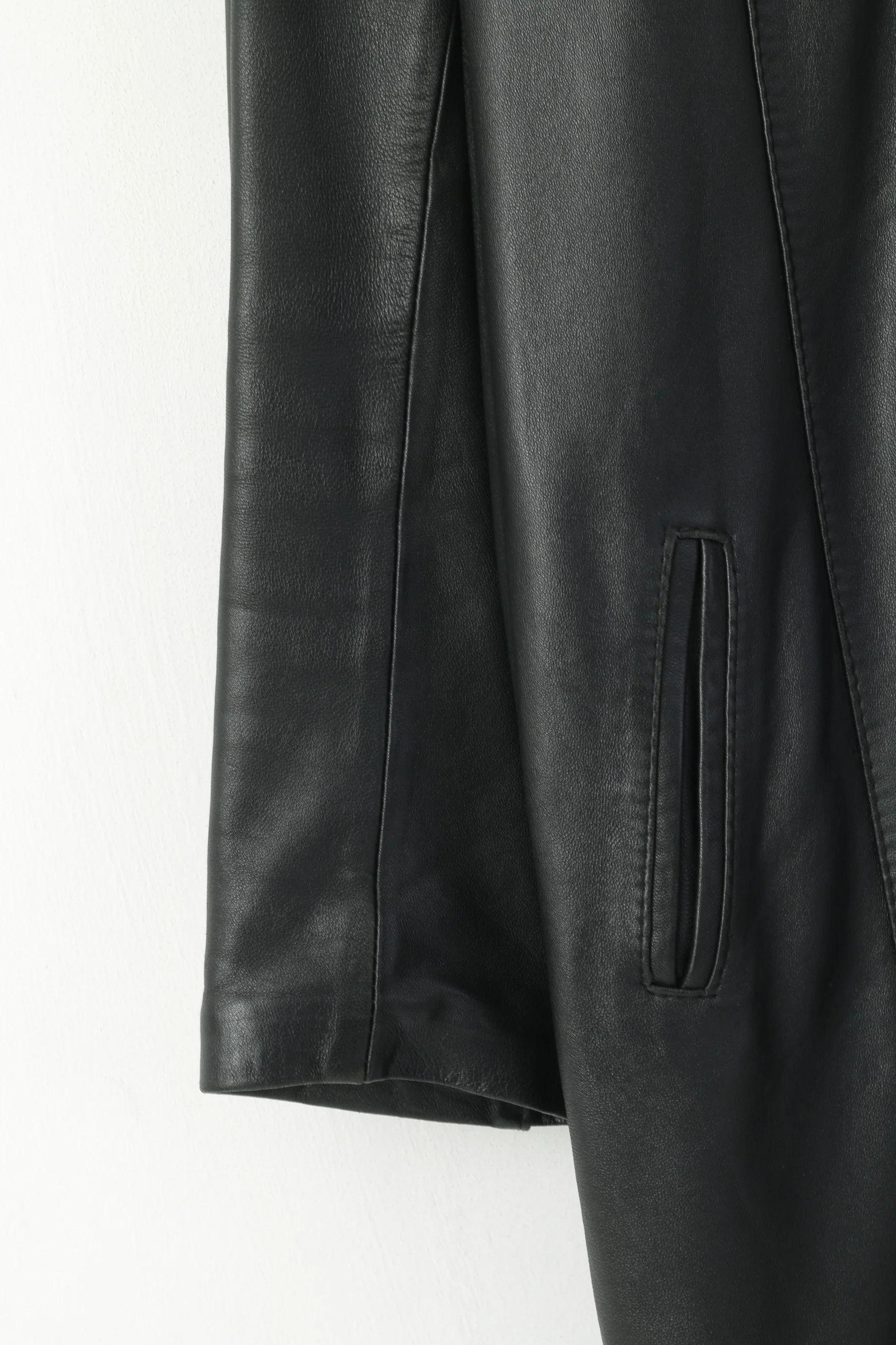 Vintage Women L Jacket Black Leather Soft Skin Single Breasted Classic Coat - Image 3