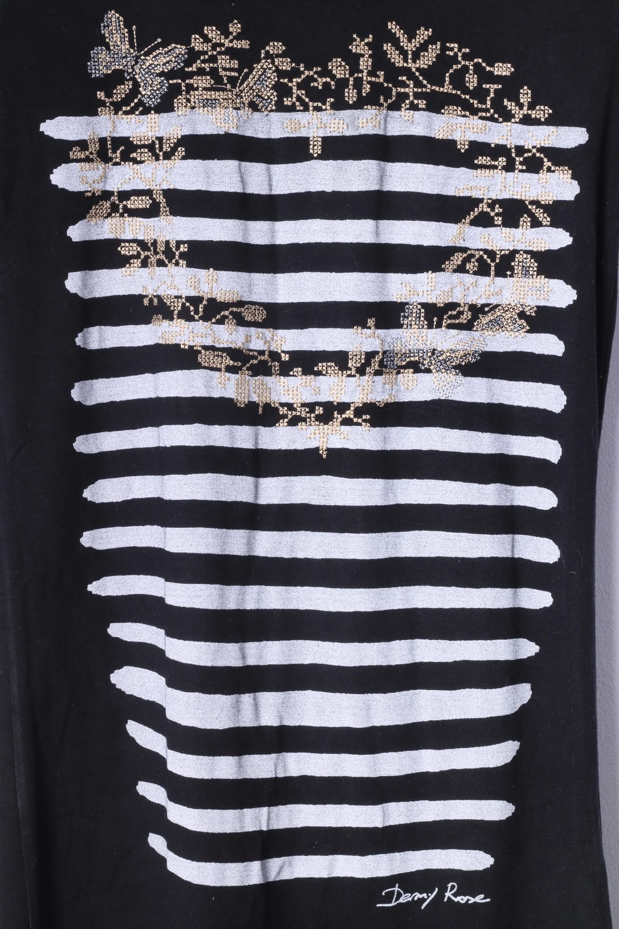 Denny Rose Womens S Shirt Black Graphic Heart Stretch Fit Top Made in Italy - Image 3