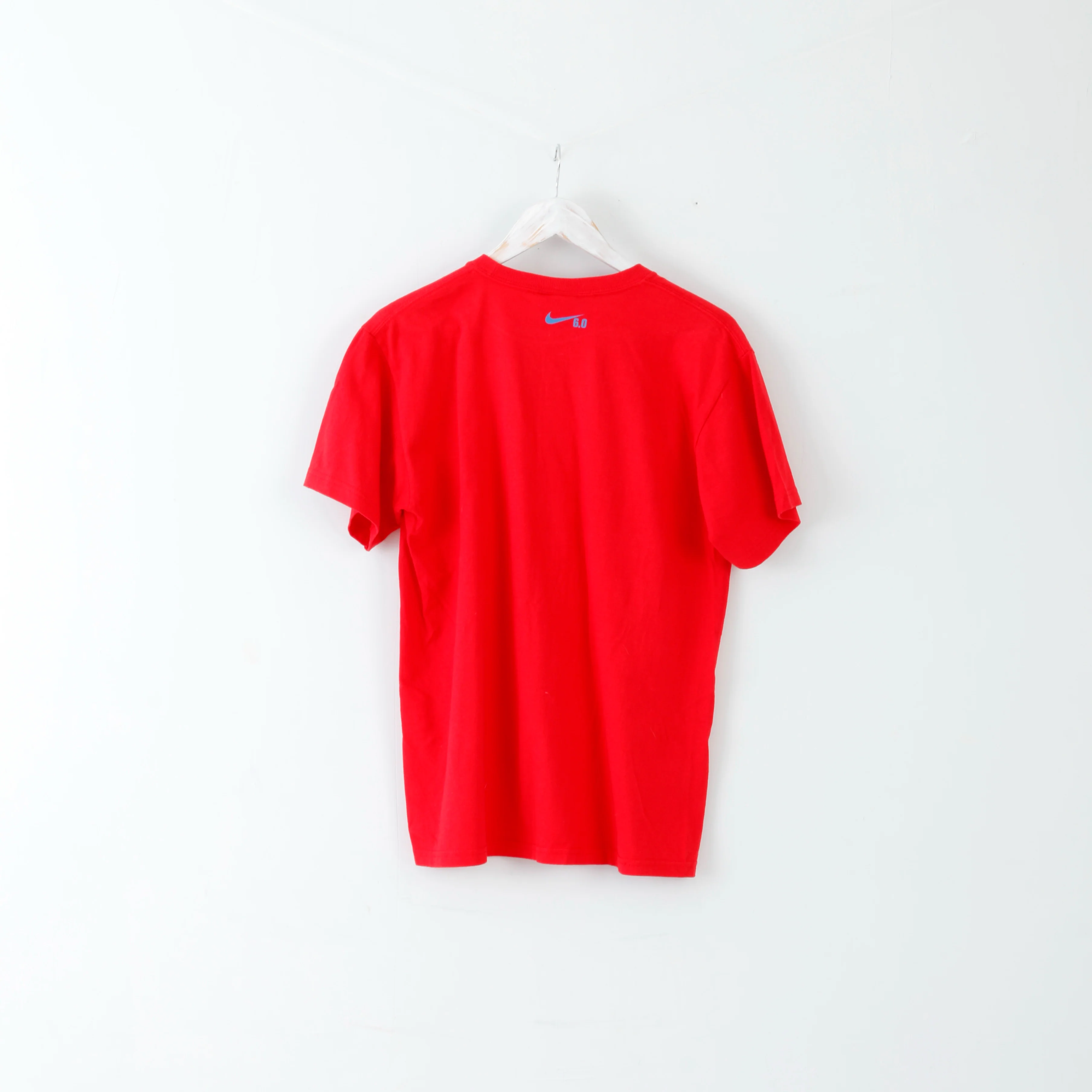Nike Mens M T-Shirt Red Cotton 6.0 Six Point Graphic Crew Neck Top - Image 6