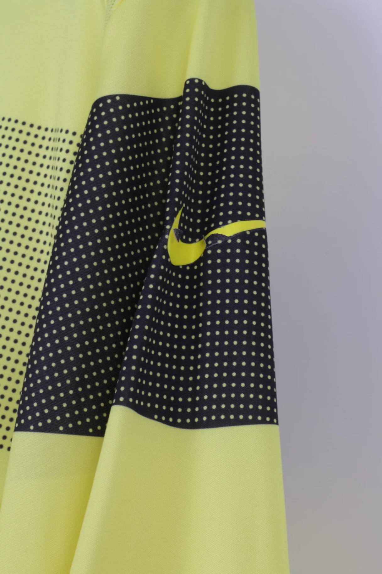 Nike Mens L Shirt Neon Yellow Football Training Dri Fit Jersey Sportswear Top - Image 5