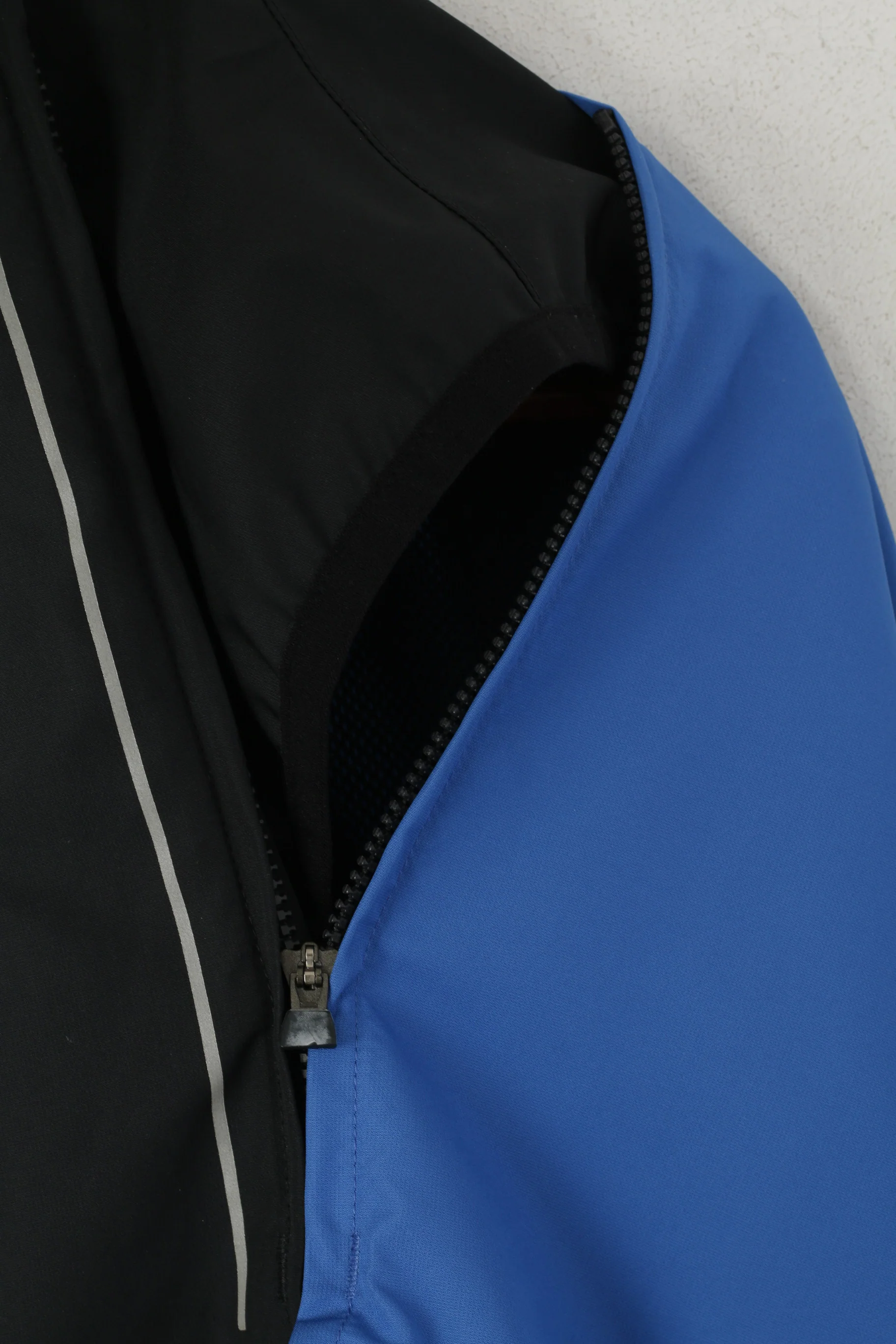 Adidas Men L Jacket Blue Run Removable Sleeves Reflective Activewear Top - Image 4