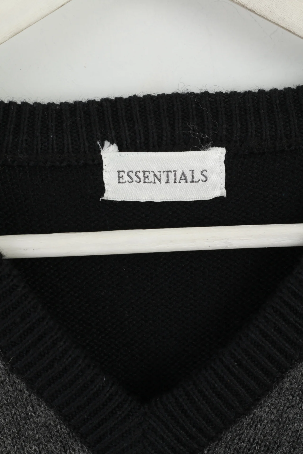 Essentials Men M Jumper Black Wool Blend Vintage V Neck Golf Graphic Sweater - Image 4