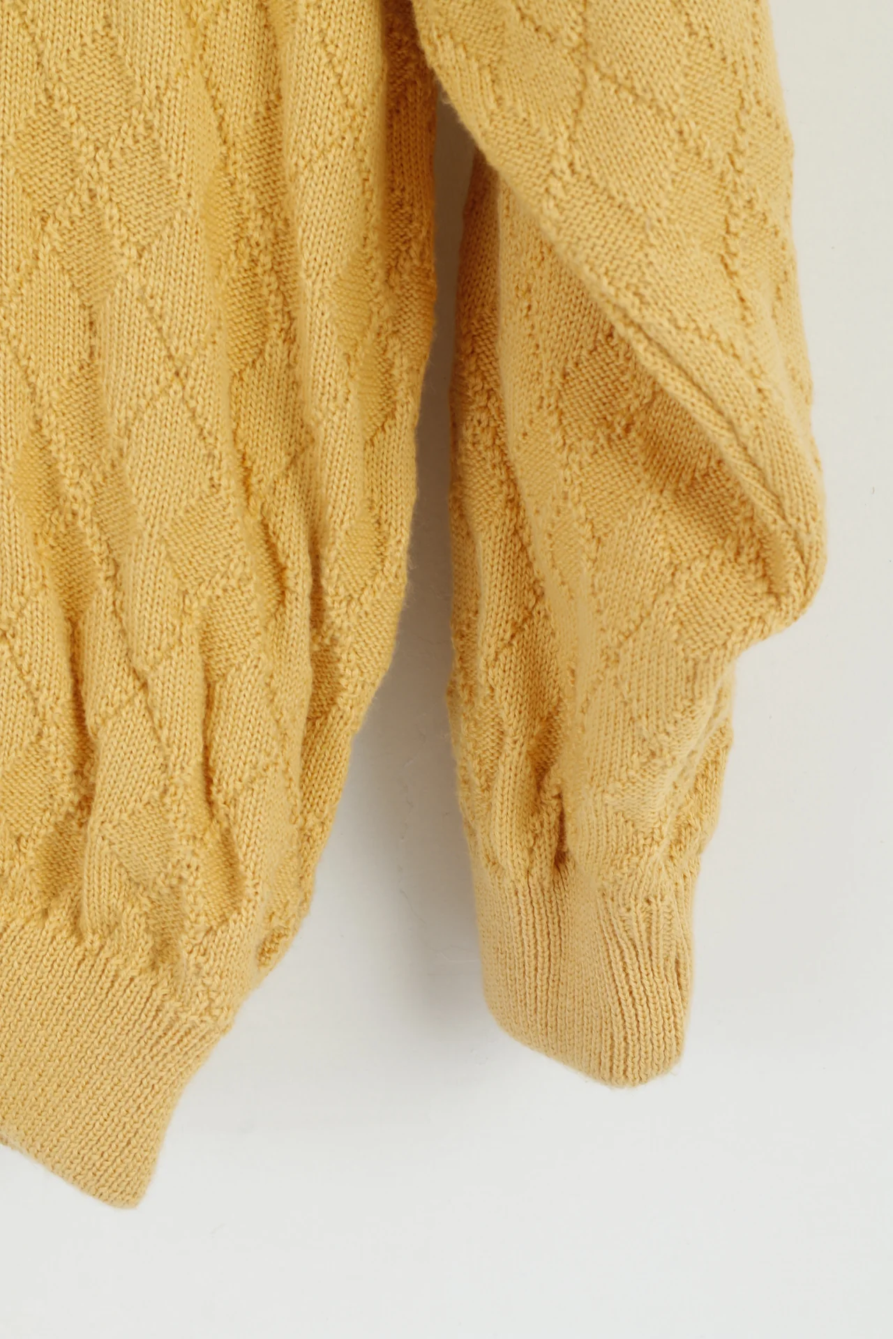 Green Lamb Men L Jumper Yellow Diamonds Permatex Wool Membrane System Top - Image 3