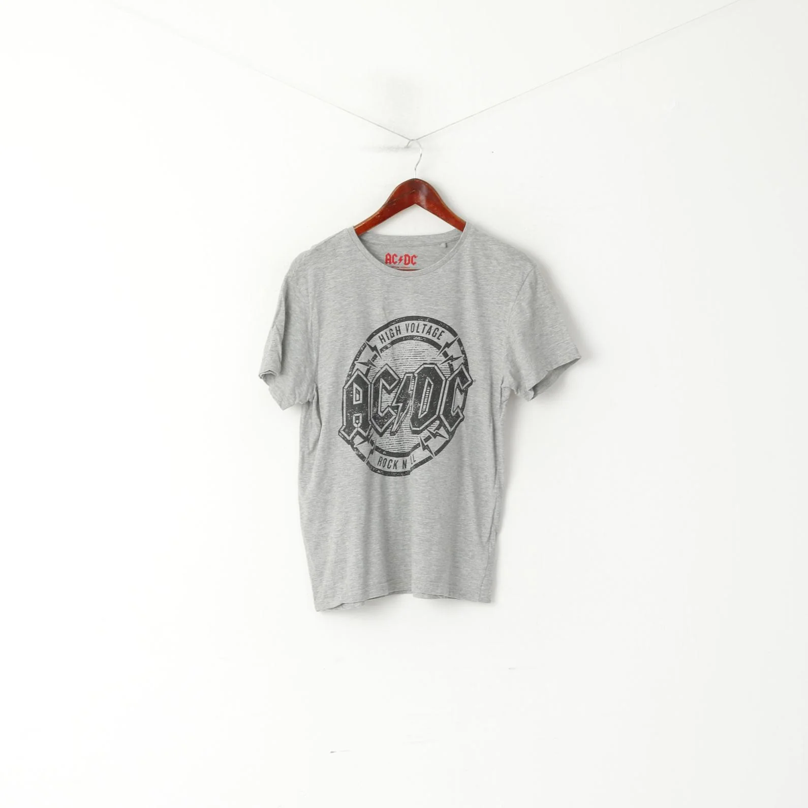 Cedar Wood State Men M Shirt Grey Cotton Grapic AC/DC Voltage Rock N Roll Top