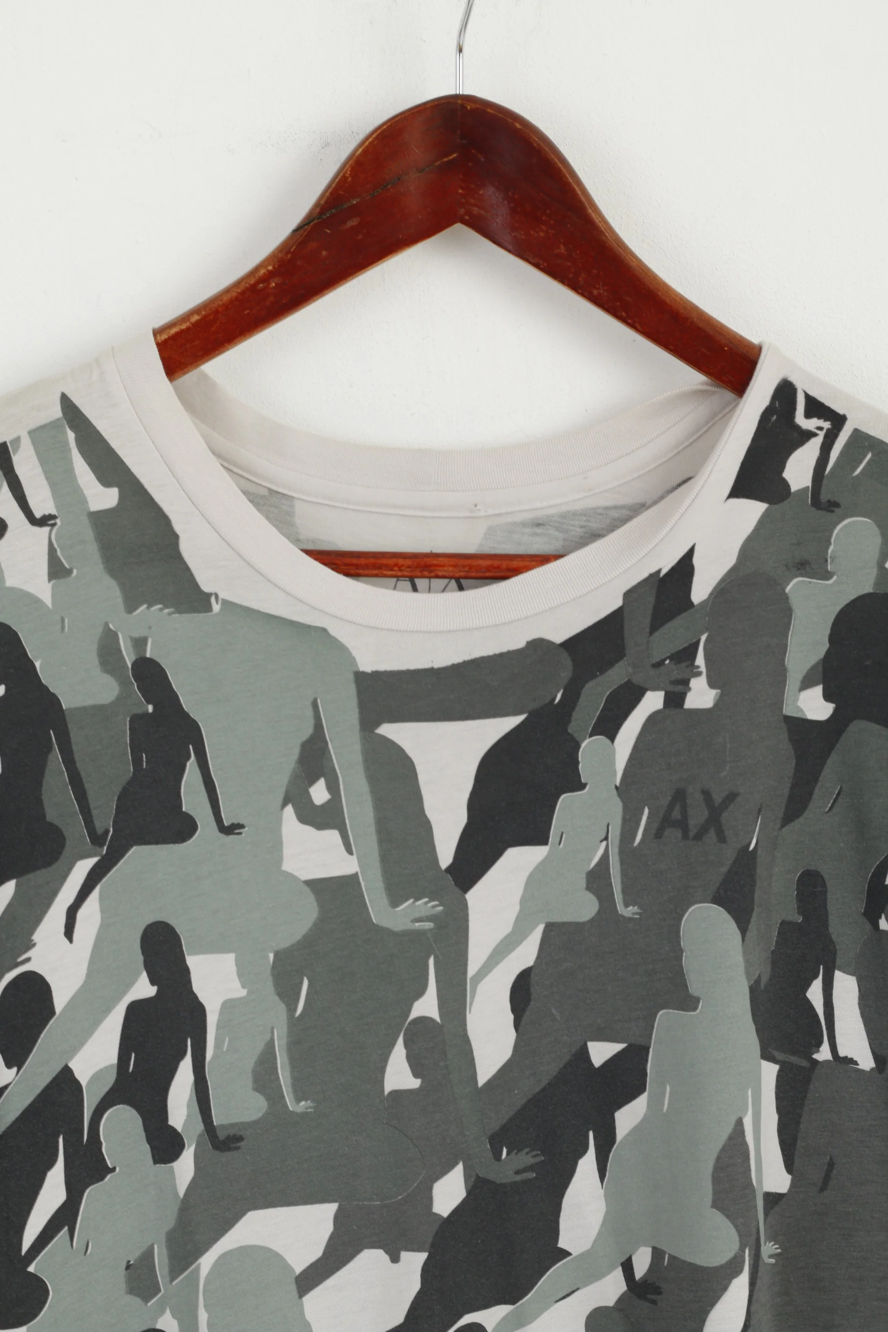 Armani Exchange Men S T- Shirt Green Camouflage Lady Print Thin Cotton Top - Image 2