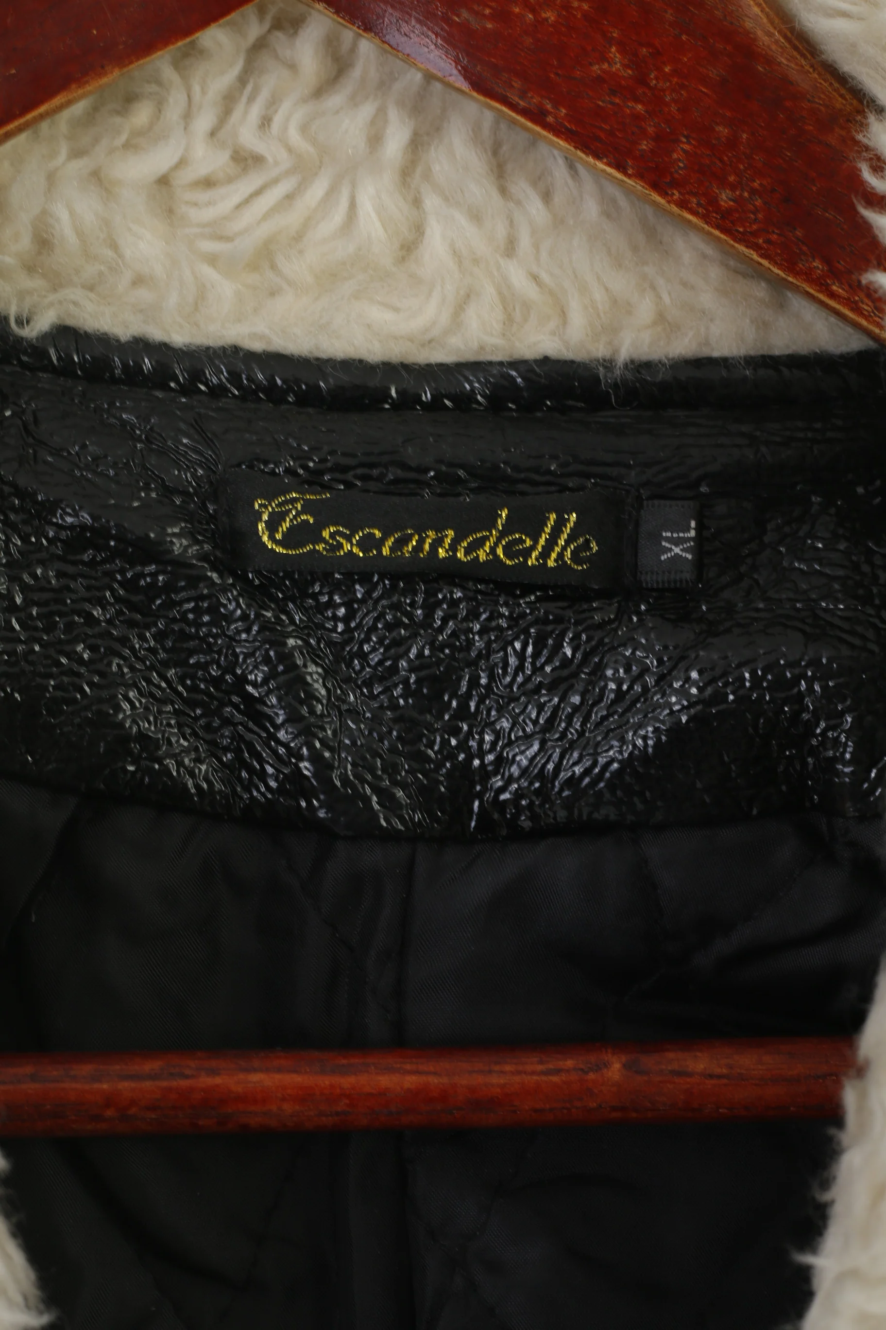 Escandelle Women XL (L)  Jacket Black Shiny Crinkle Faux Fur Colllar Biker Top - Image 4