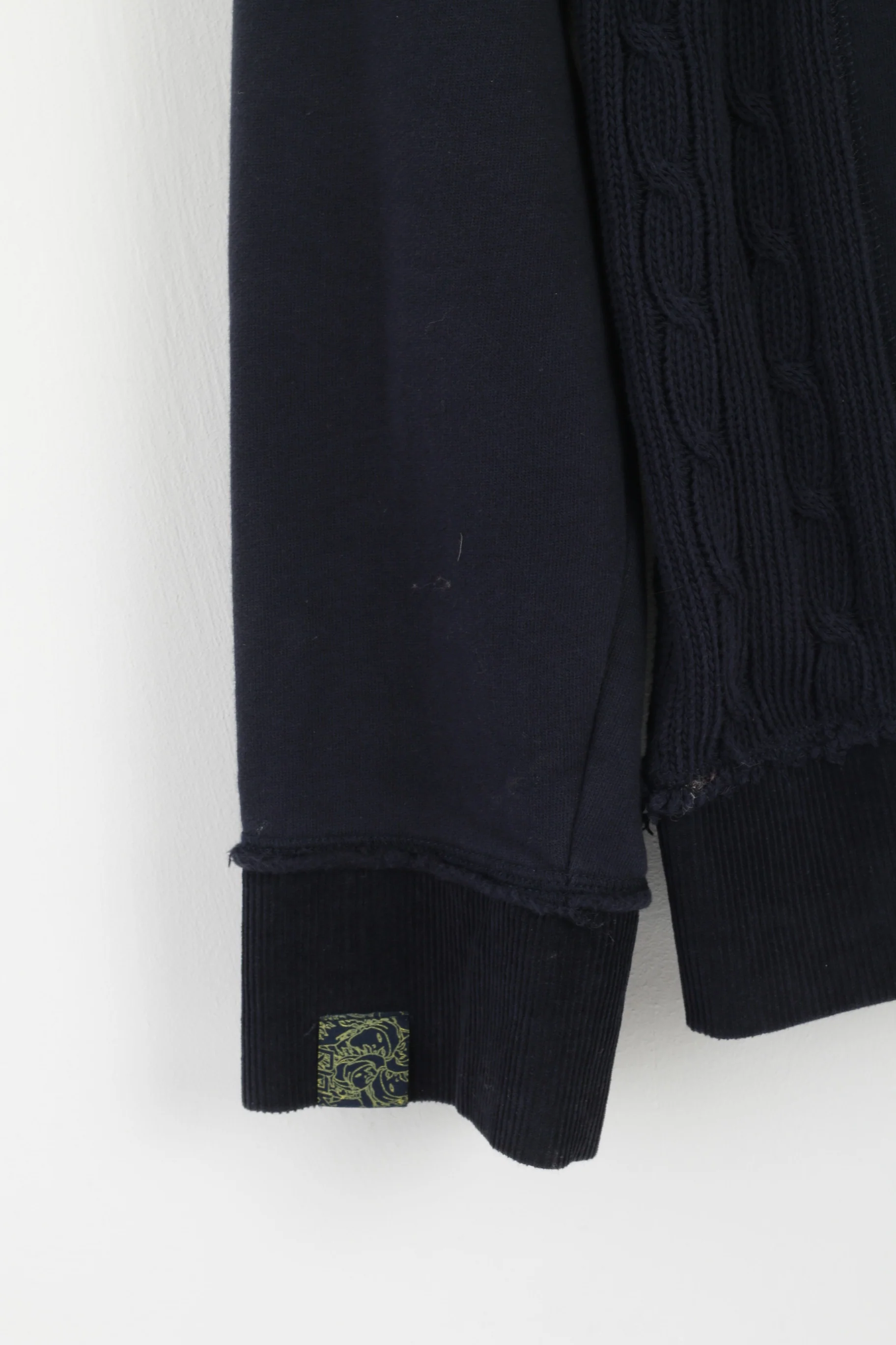 Reebok Men M Sweatshirt Navy Blue Cotton Full Zipper Emroidered Top - Image 3