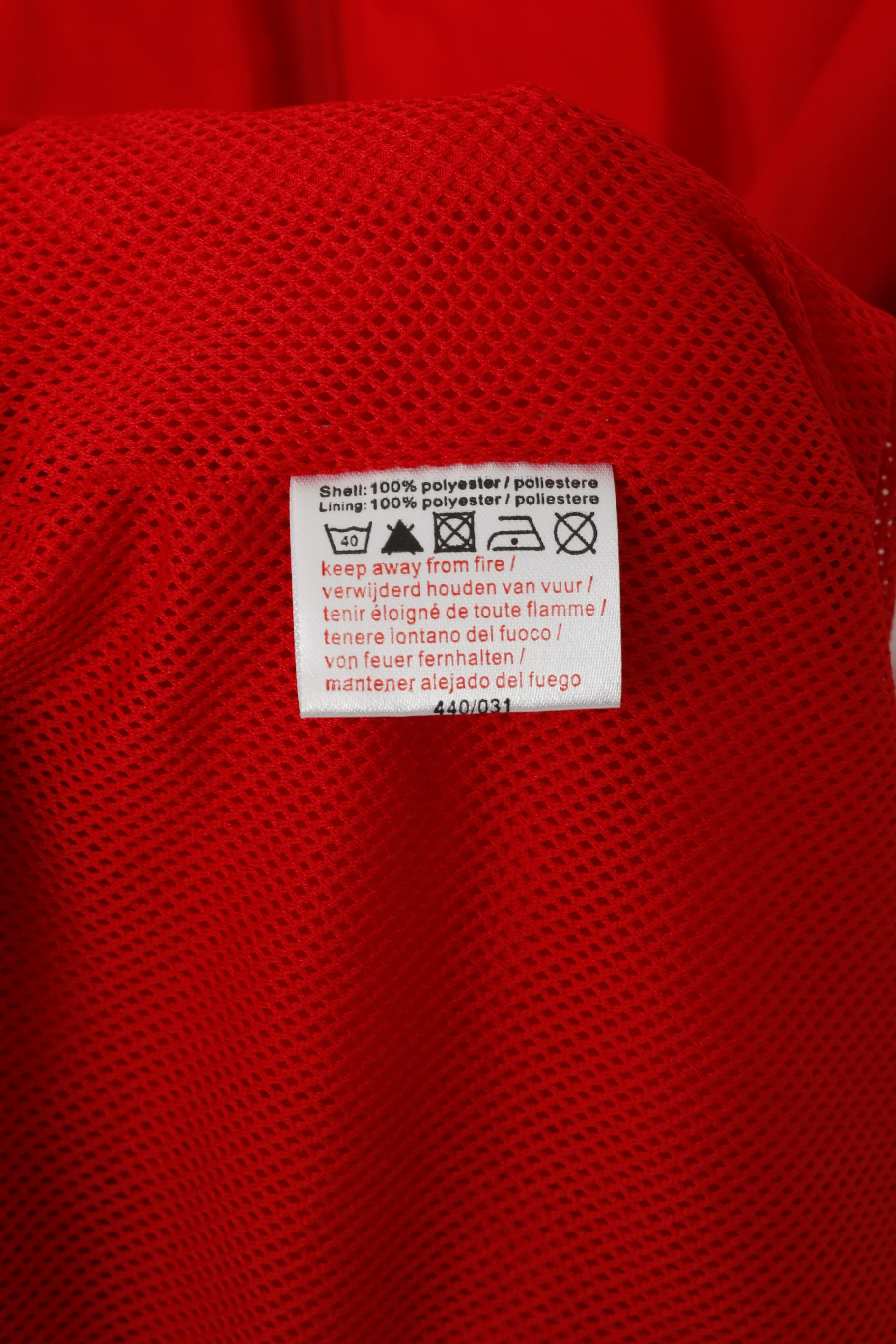 Umbro Men L Jacket Red T4F Activewear Bomber Lightweight Zip Up Sport Top - Image 5