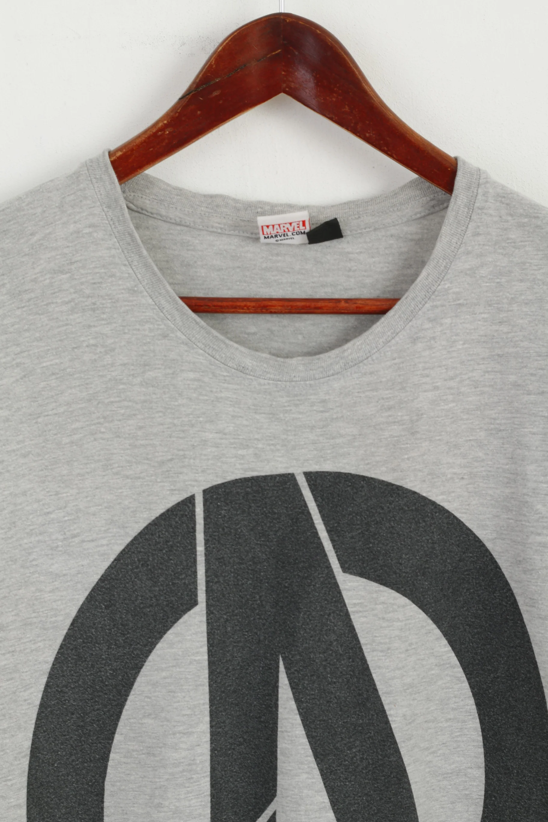 Marvel Avengers Men L T- Shirt Grey Cotton Graphic Big Logo Crew Neck Top - Image 2