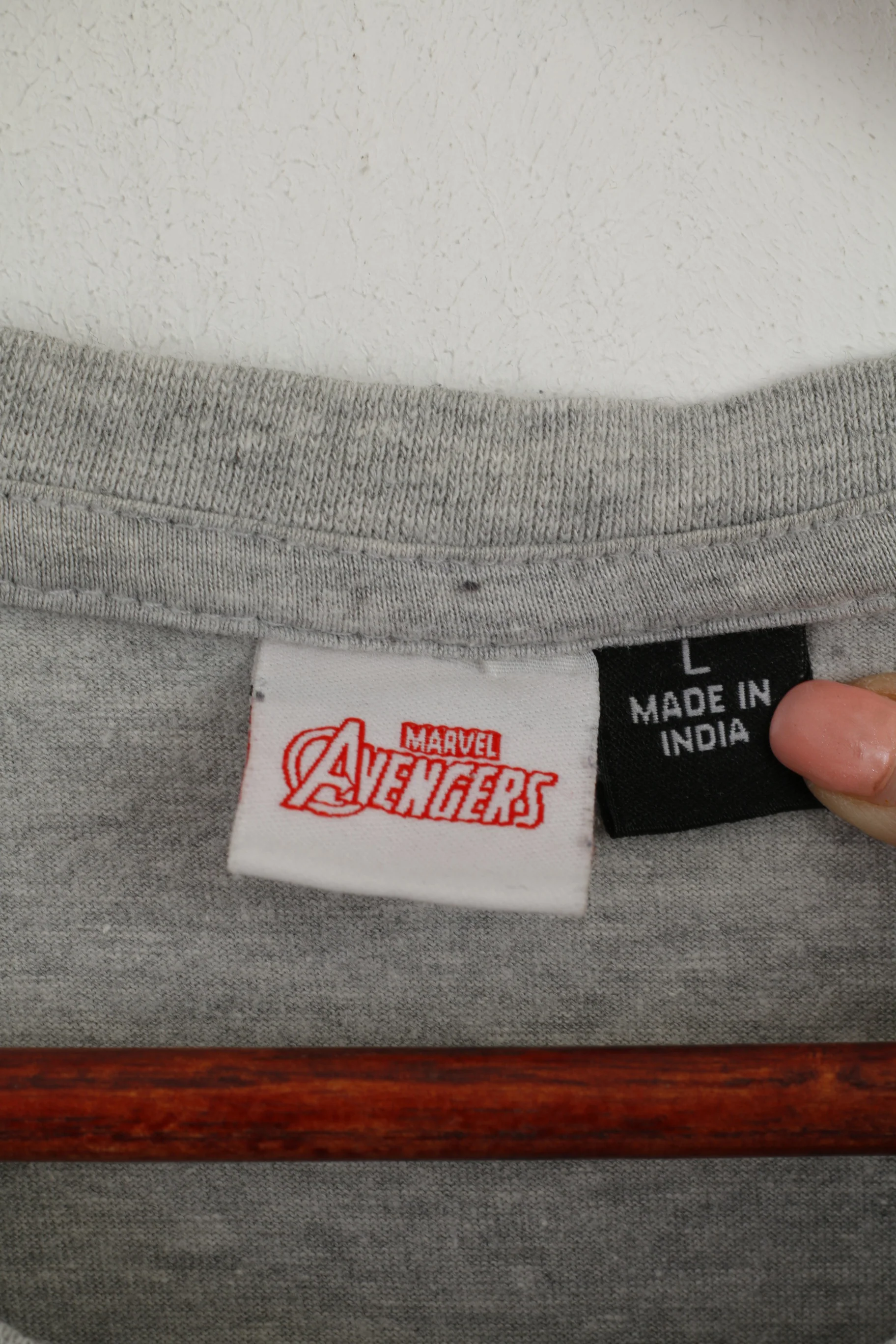 Marvel Avengers Men L T- Shirt Grey Cotton Graphic Big Logo Crew Neck Top - Image 3