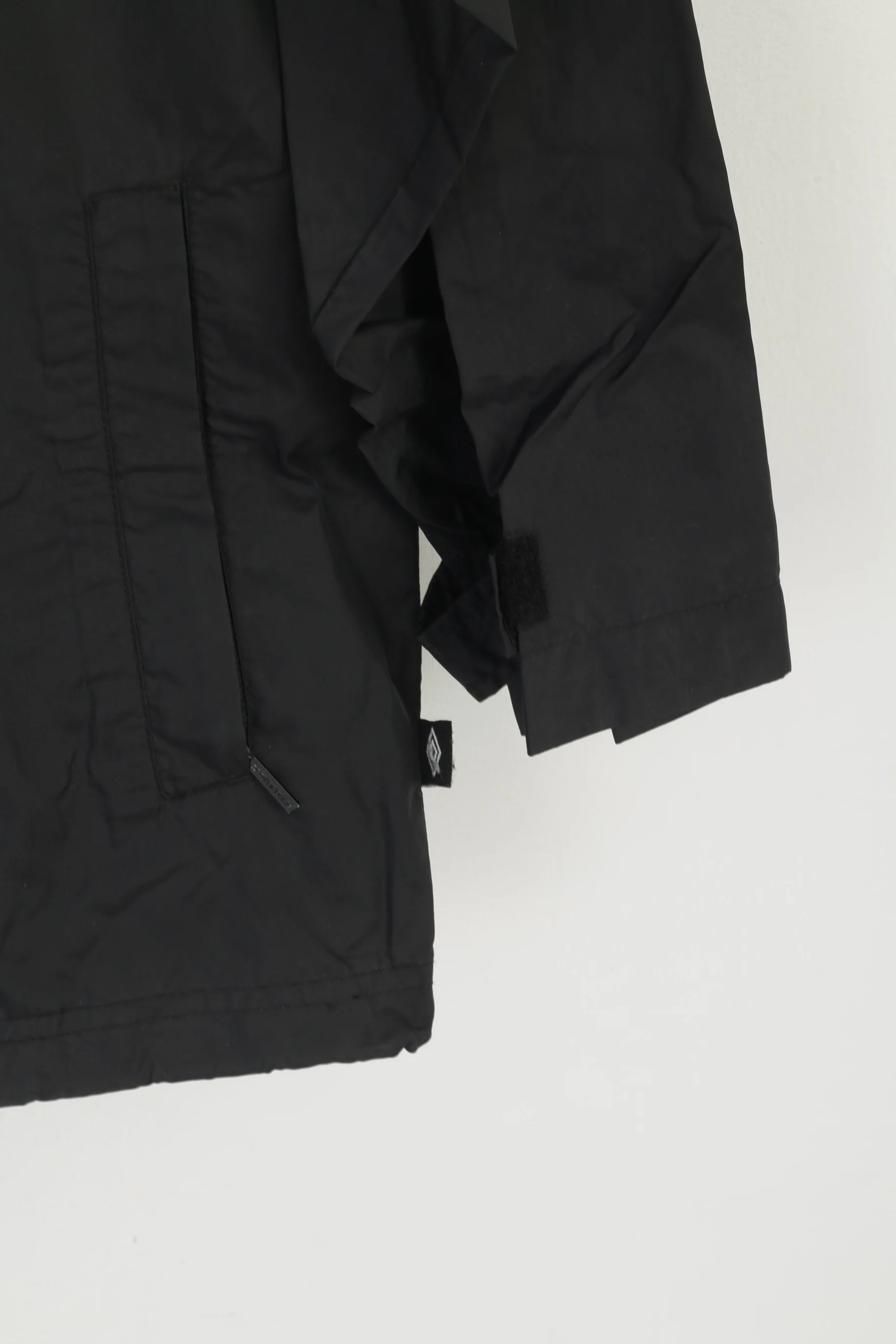 Umbro Men XXL Jacket Black Nylon Waterproof Full Zipper Hidden Hood Sportswear Top - Image 3
