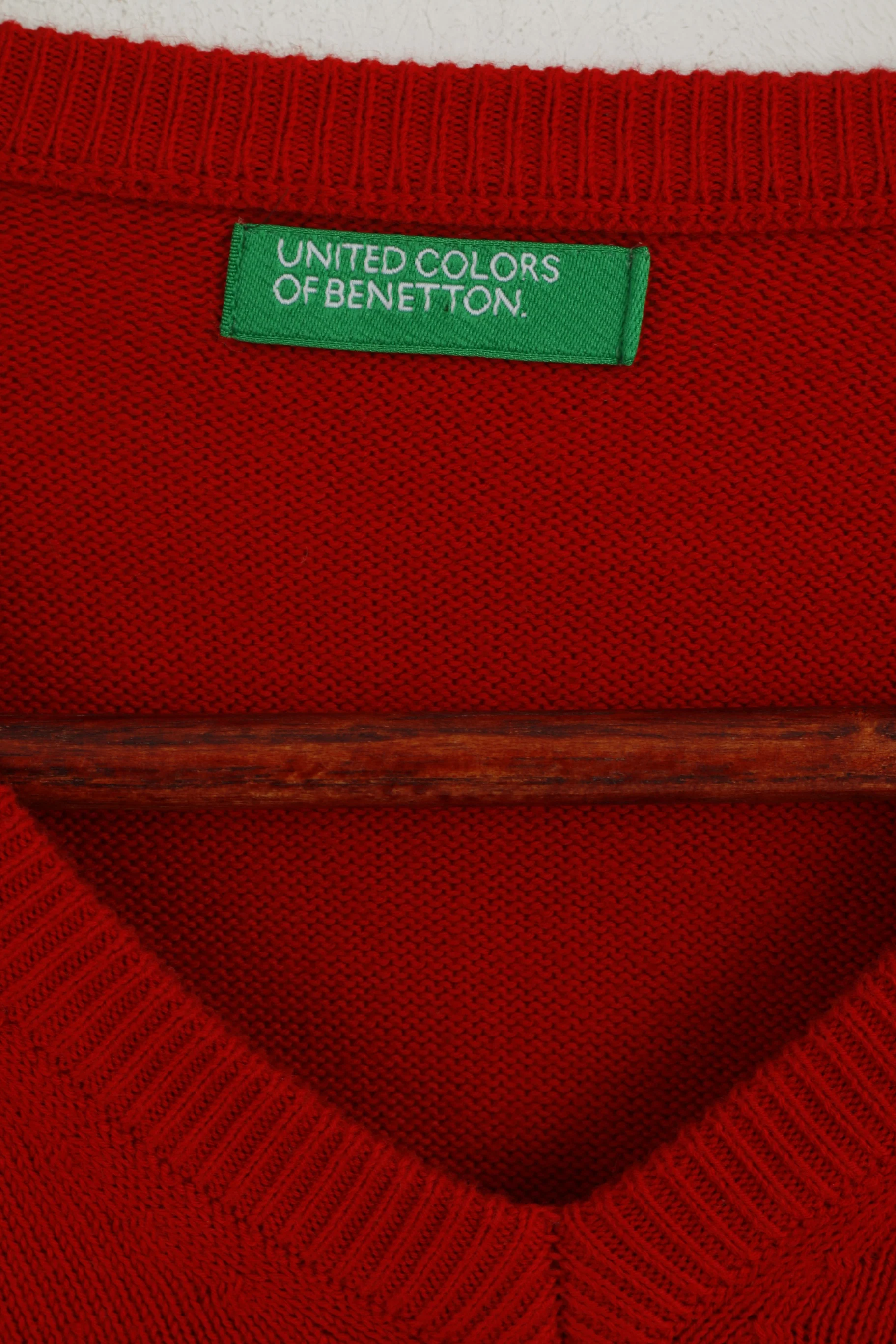 United Colors of Benetton Men M Jumper Red Cotton V Neck Classic Sweater - Image 4