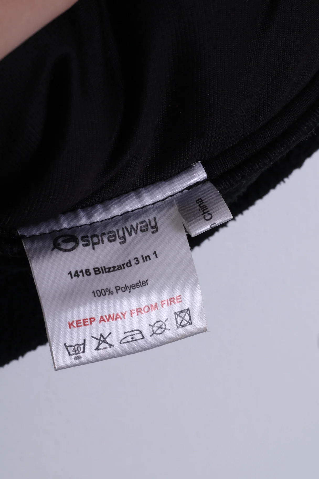 Sprayway Girls 10-11 age Fleece Black Top Zip Up jacket - Image 5
