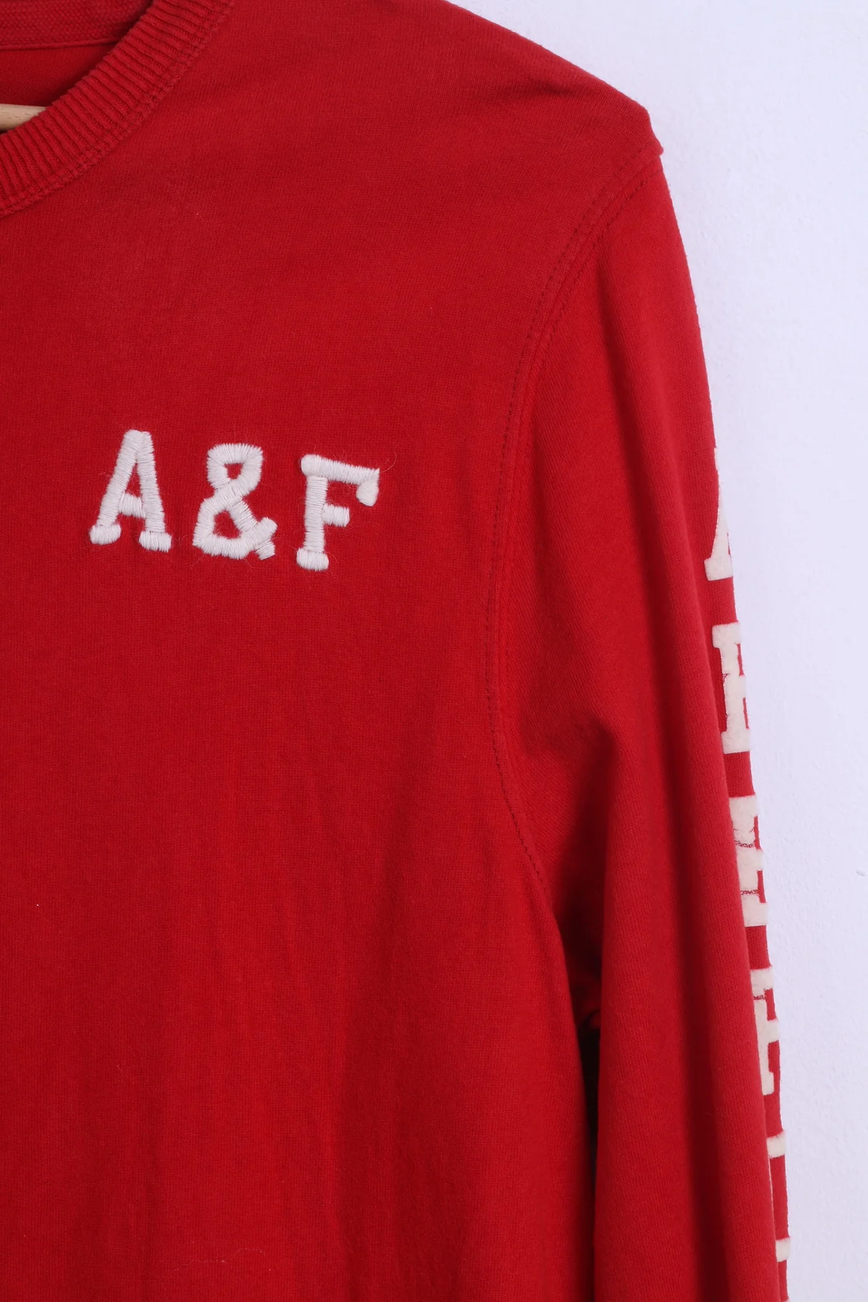Abercrombie & Fitch Mens M (S) Long Sleeved Shirt Red Cotton Crew Neck A&F - Image 3