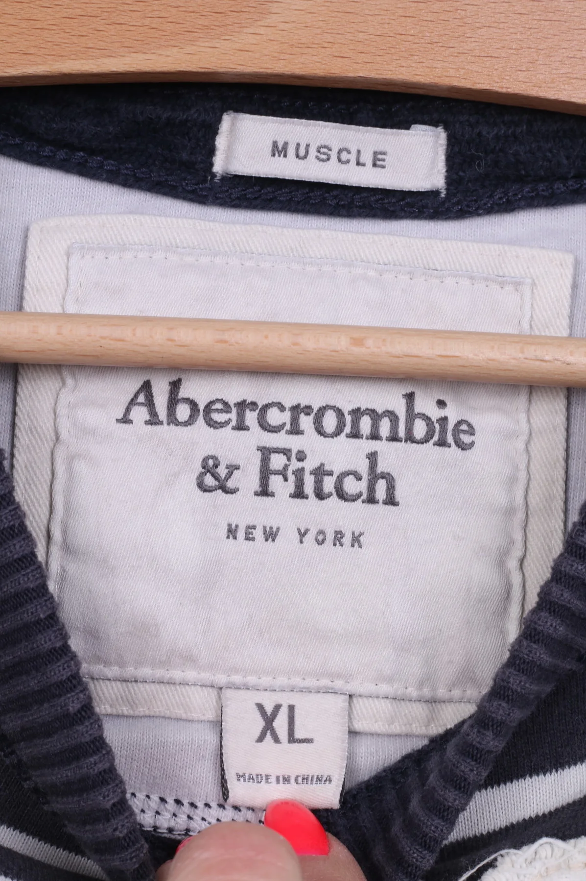 Abercrombie & Fitch Mens XL (M) Long Sleeve Shirt Navy Cotton Striped Muscle Fit Top - Image 5