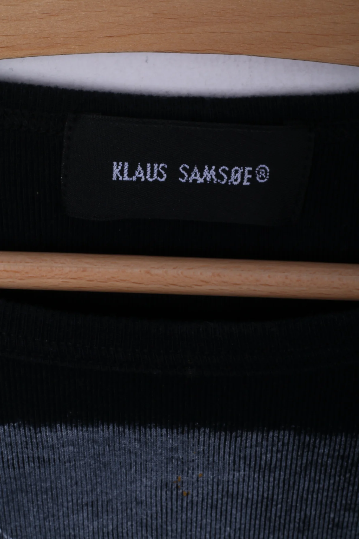 Klaus Samsoe Mens M Shirt Black Crew Neck Cotton Fitted Stretch Grpahic - Image 3